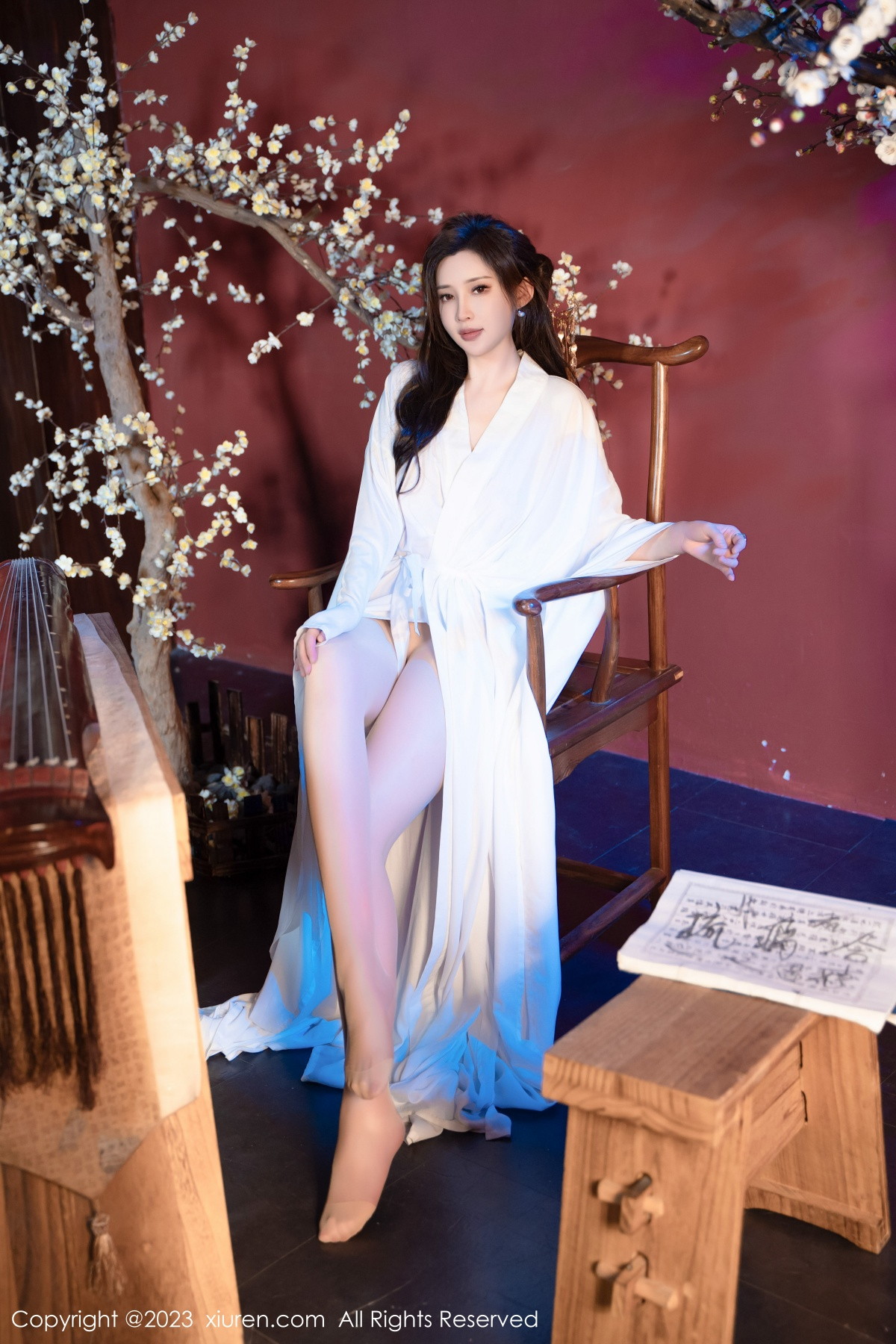 [XiuRen]高清写真图 2023.11.07 No.7625 Carol周妍希 古风美腿