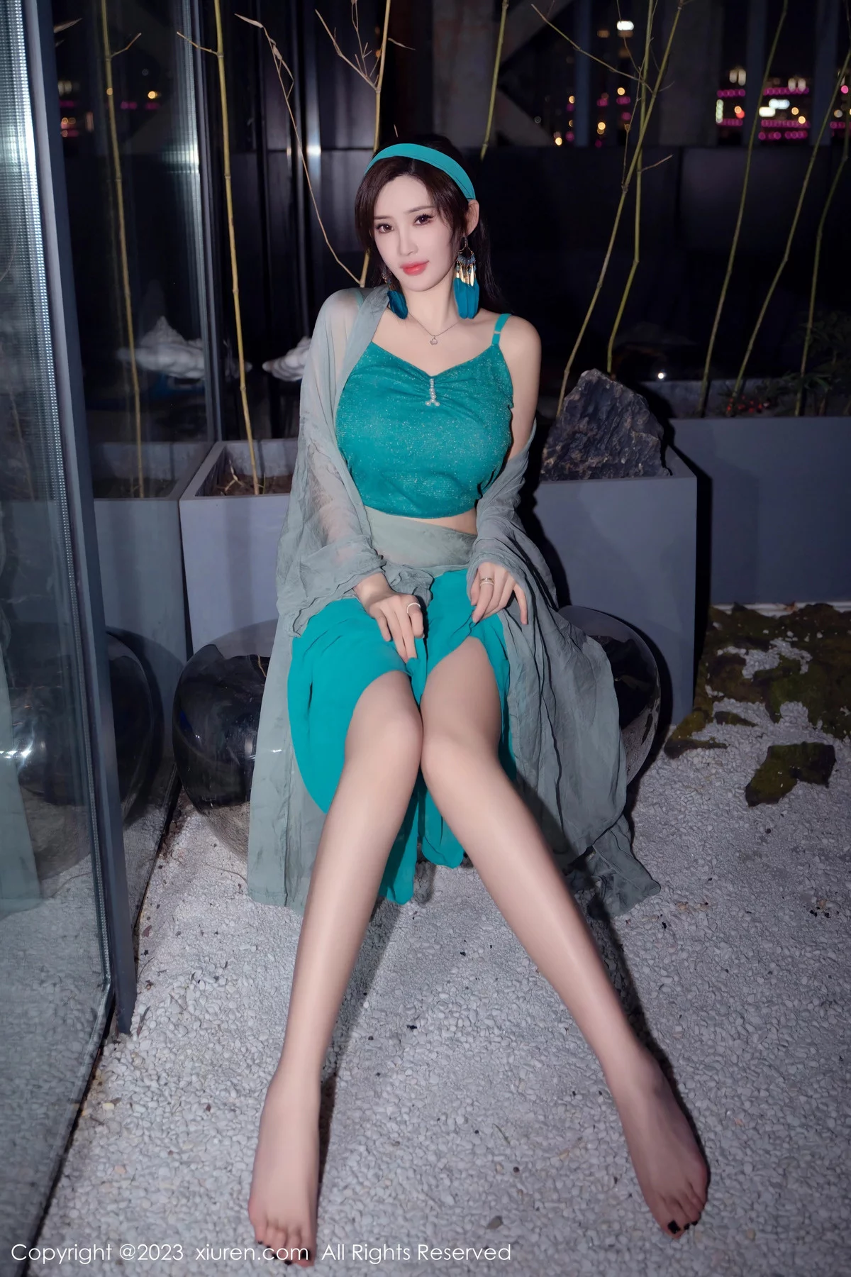 [XiuRen]高清写真图 2023.12.29 No.7886 Carol周妍希 温泉美腿