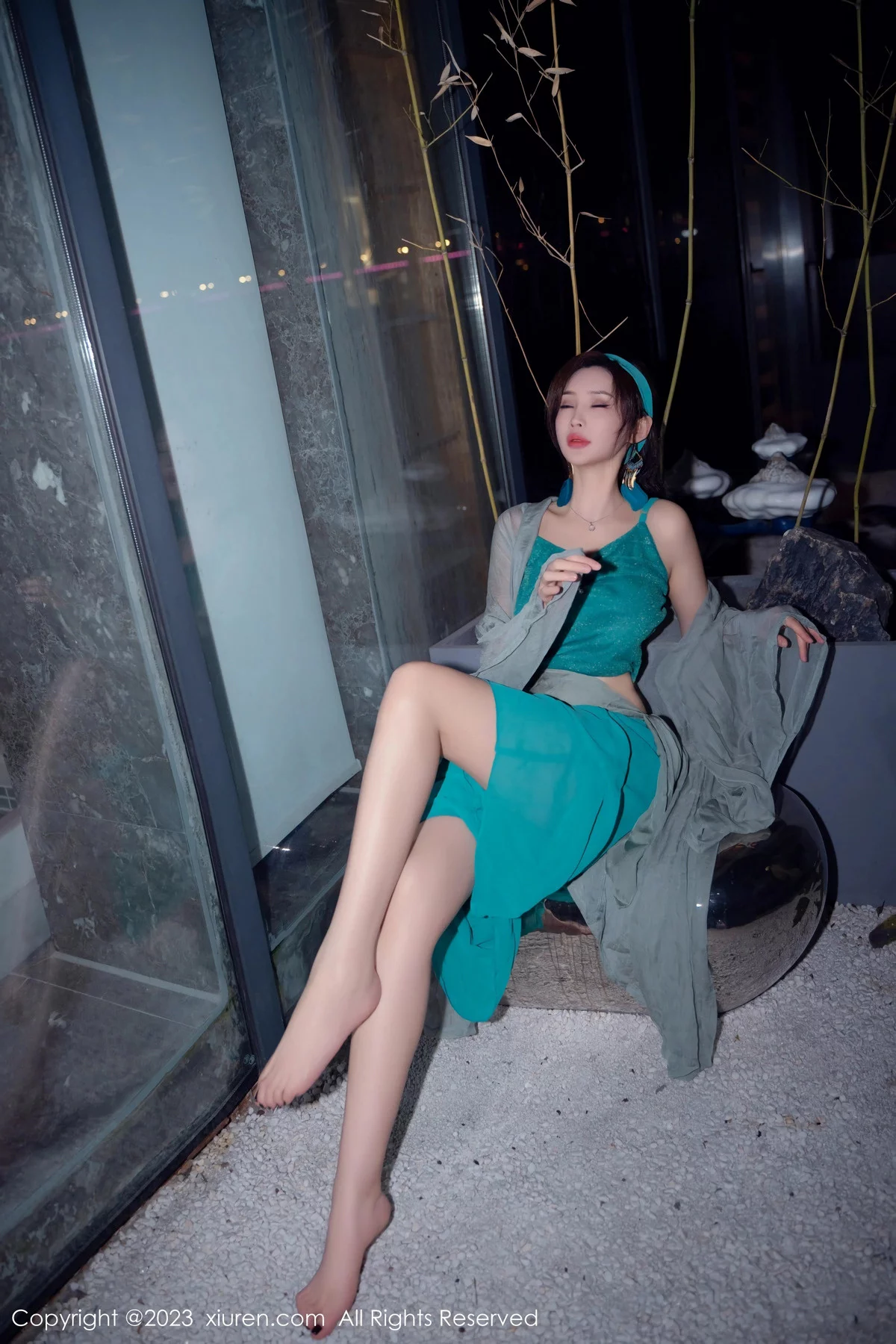 [XiuRen]高清写真图 2023.12.29 No.7886 Carol周妍希 温泉美腿