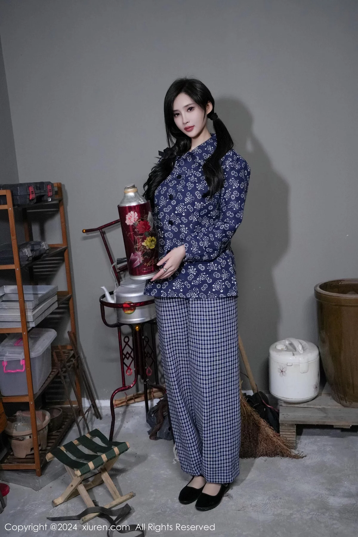 [XiuRen]高清写真图 2024.01.05 No.7915 Carol周妍希 丝袜美臀