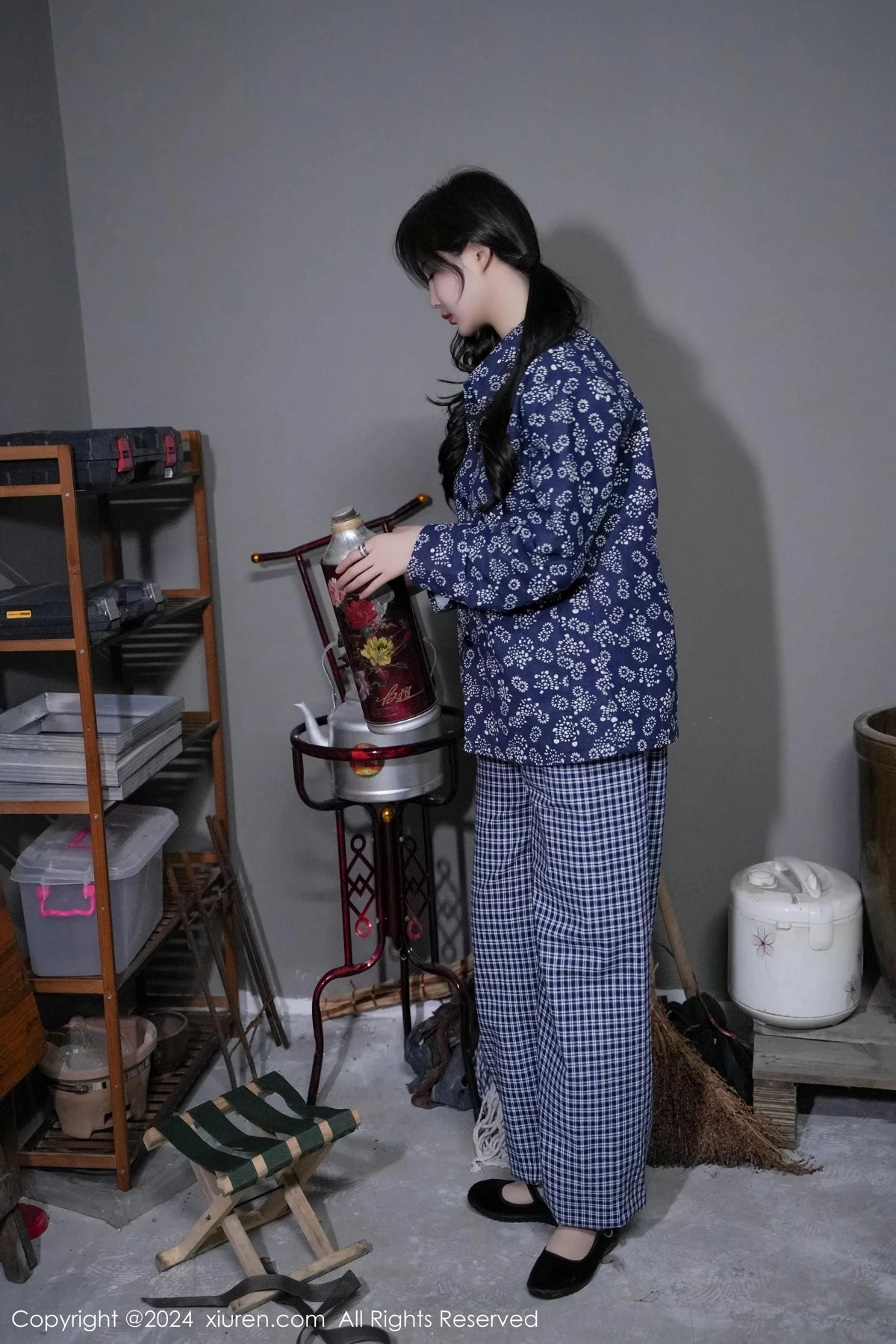 [XiuRen]高清写真图 2024.01.05 No.7915 Carol周妍希 丝袜美臀