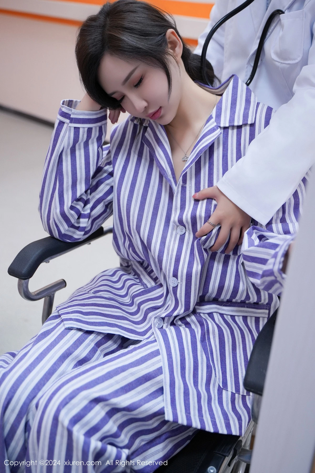[XiuRen]高清写真图 2024.04.07 No.8346 Carol周妍希X 性感美臀