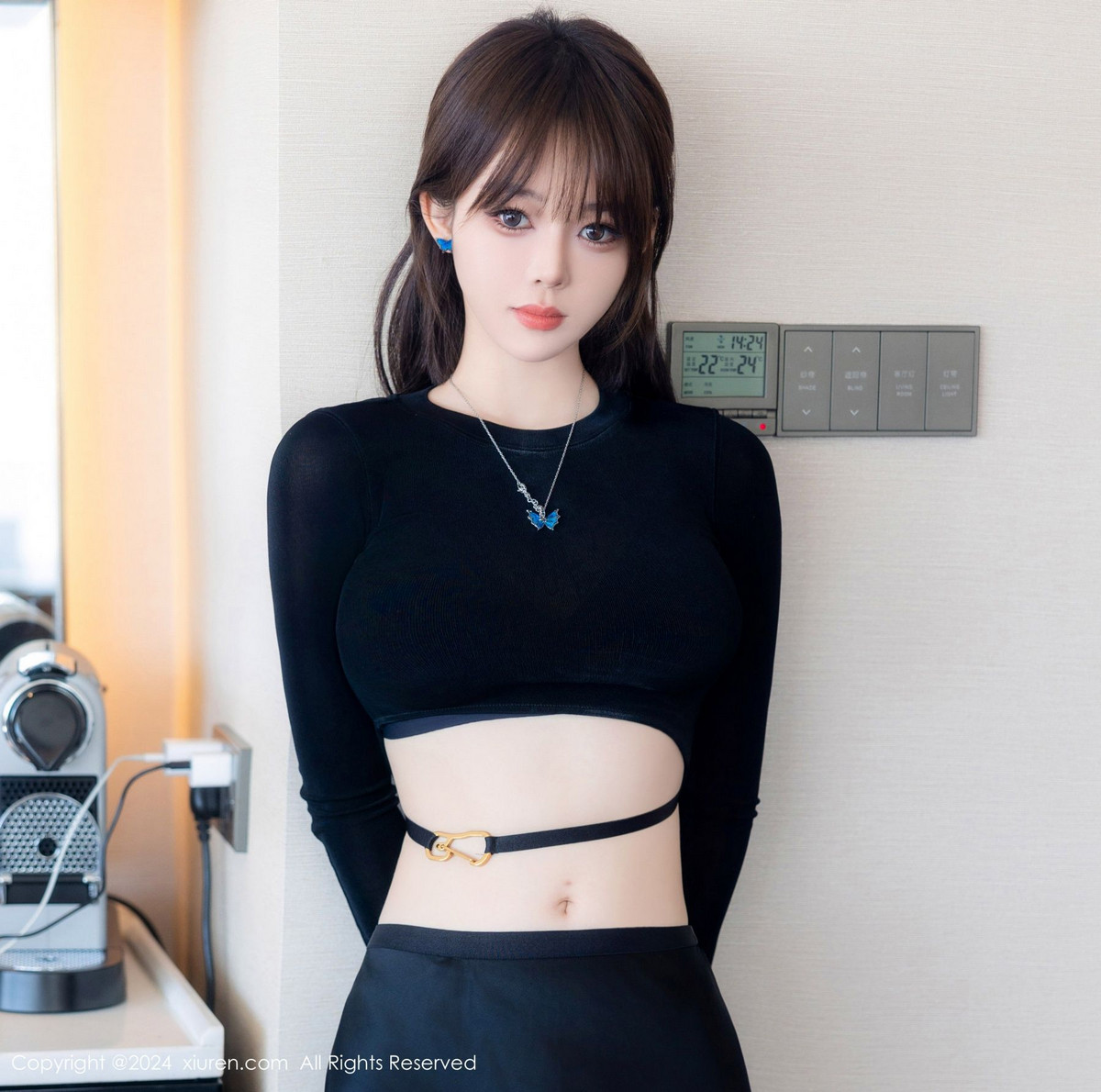 [XiuRen]高清写真图 2024.06.06 No.8661 奶瓶. 美腿性感