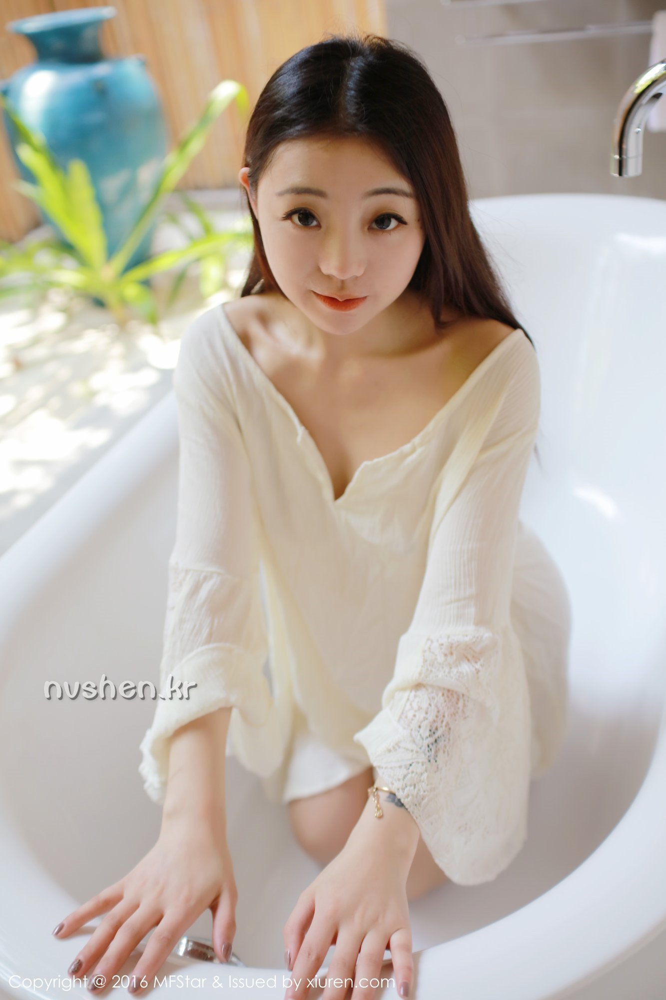 佘贝拉bella [MFStar模范学院]高清写真图2016.09.30 VOL.072