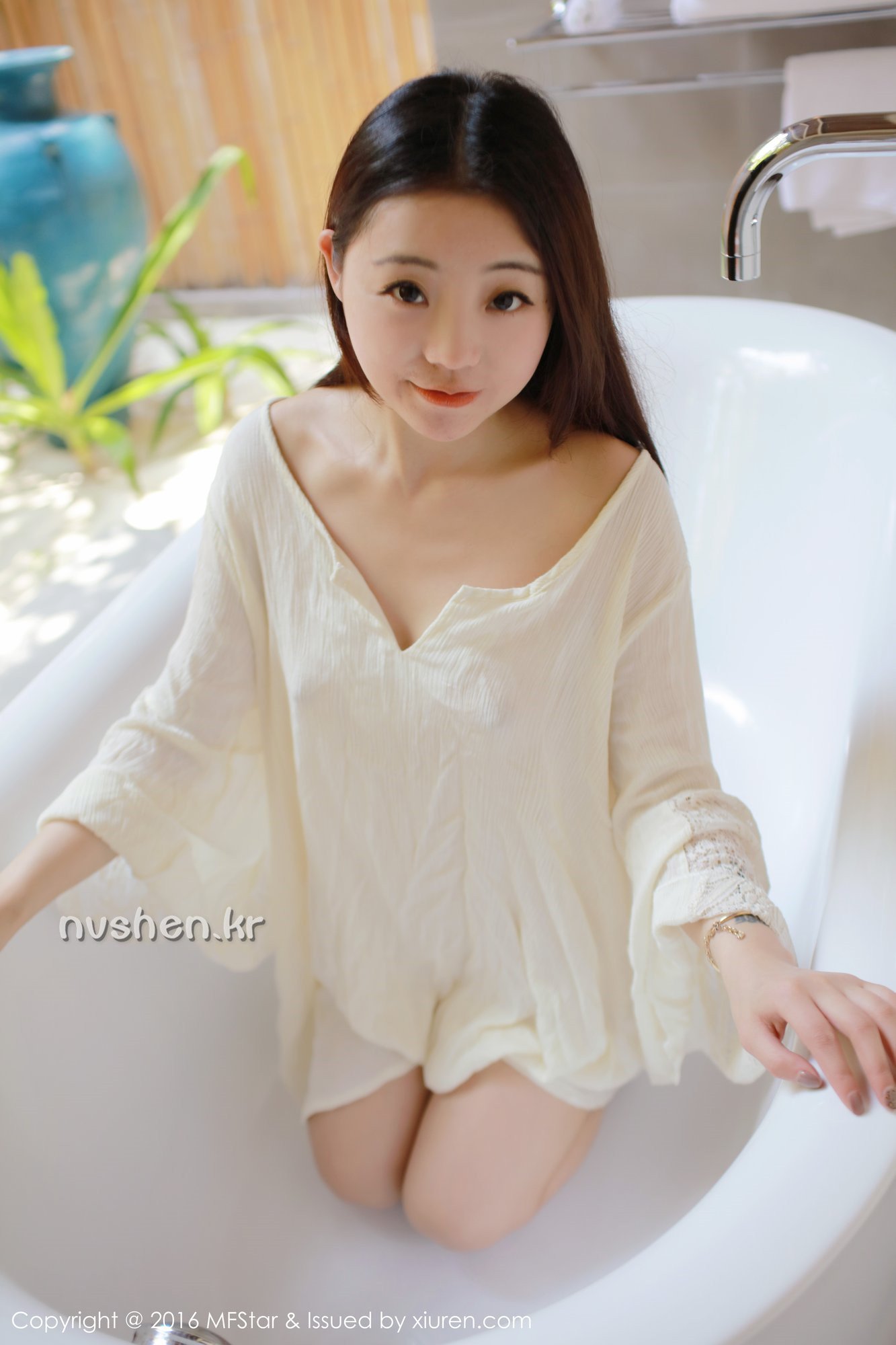 佘贝拉bella [MFStar模范学院]高清写真图2016.09.30 VOL.072