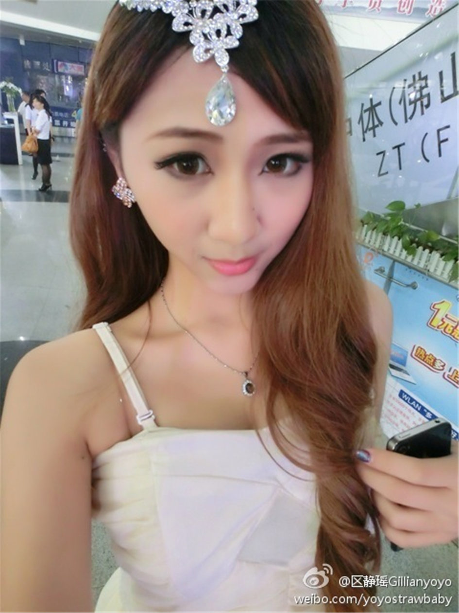 区静瑶 嫩模美女性感自拍图