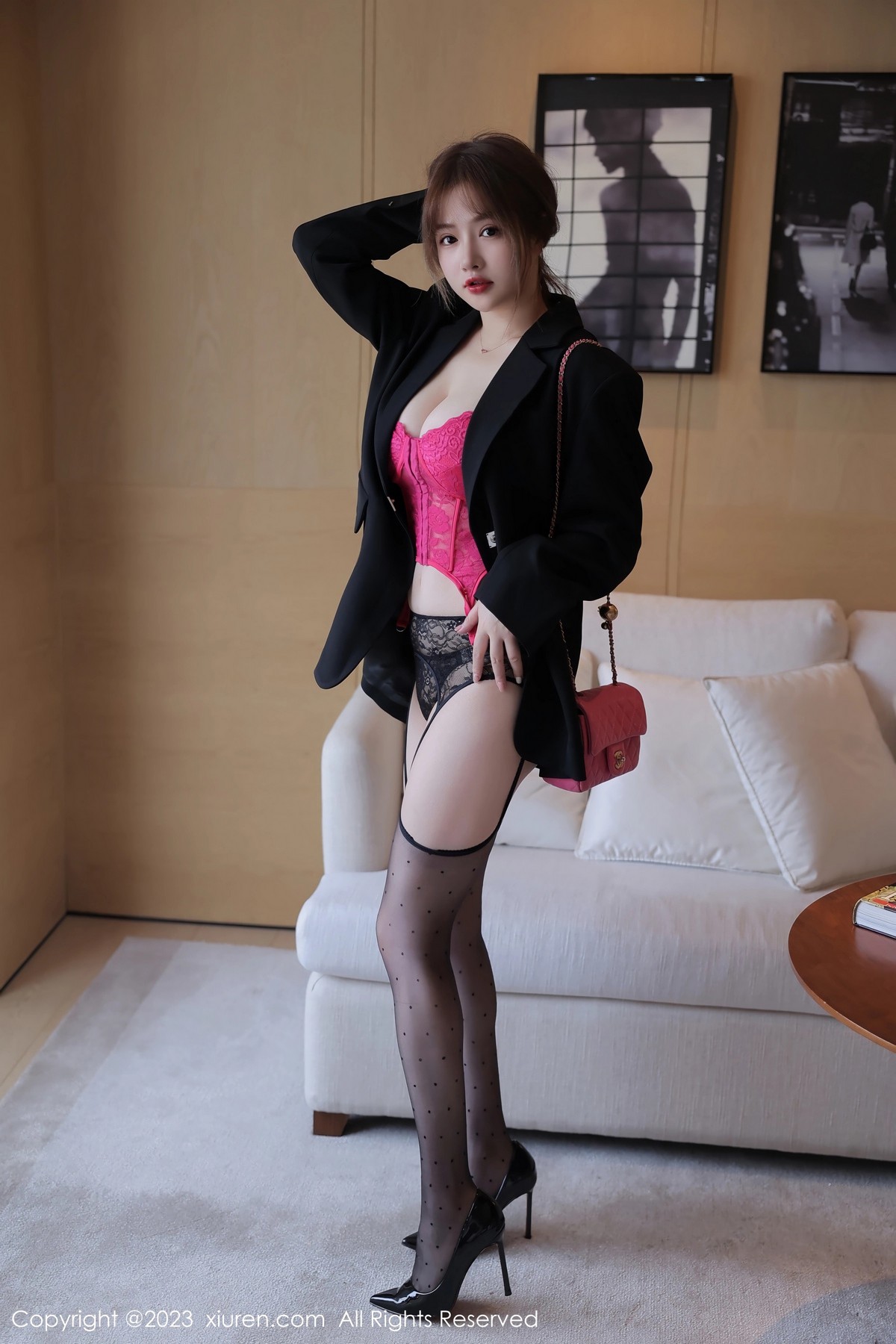 [XiuRen]高清写真图 2023.04.27 No.6644 养乐多DoDo 黑丝美臀
