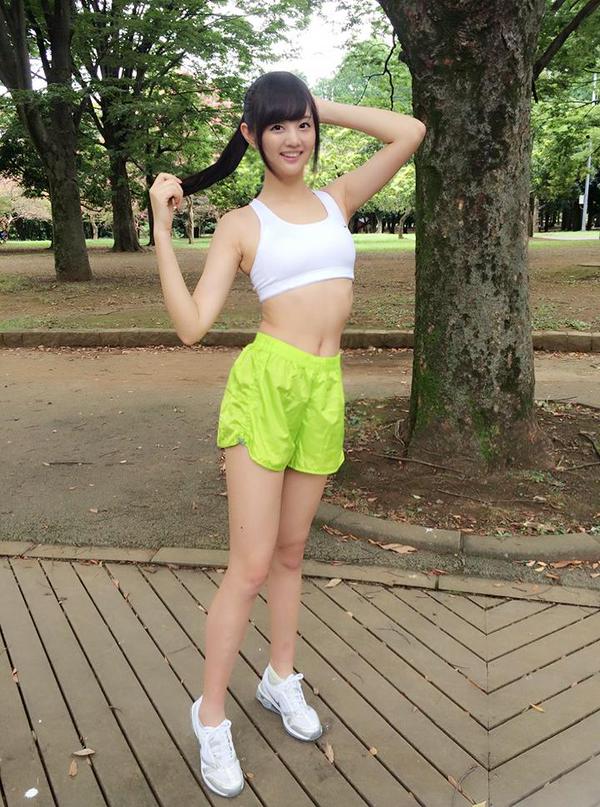 熊江琉唯 气质美女外私房照诱惑写真图