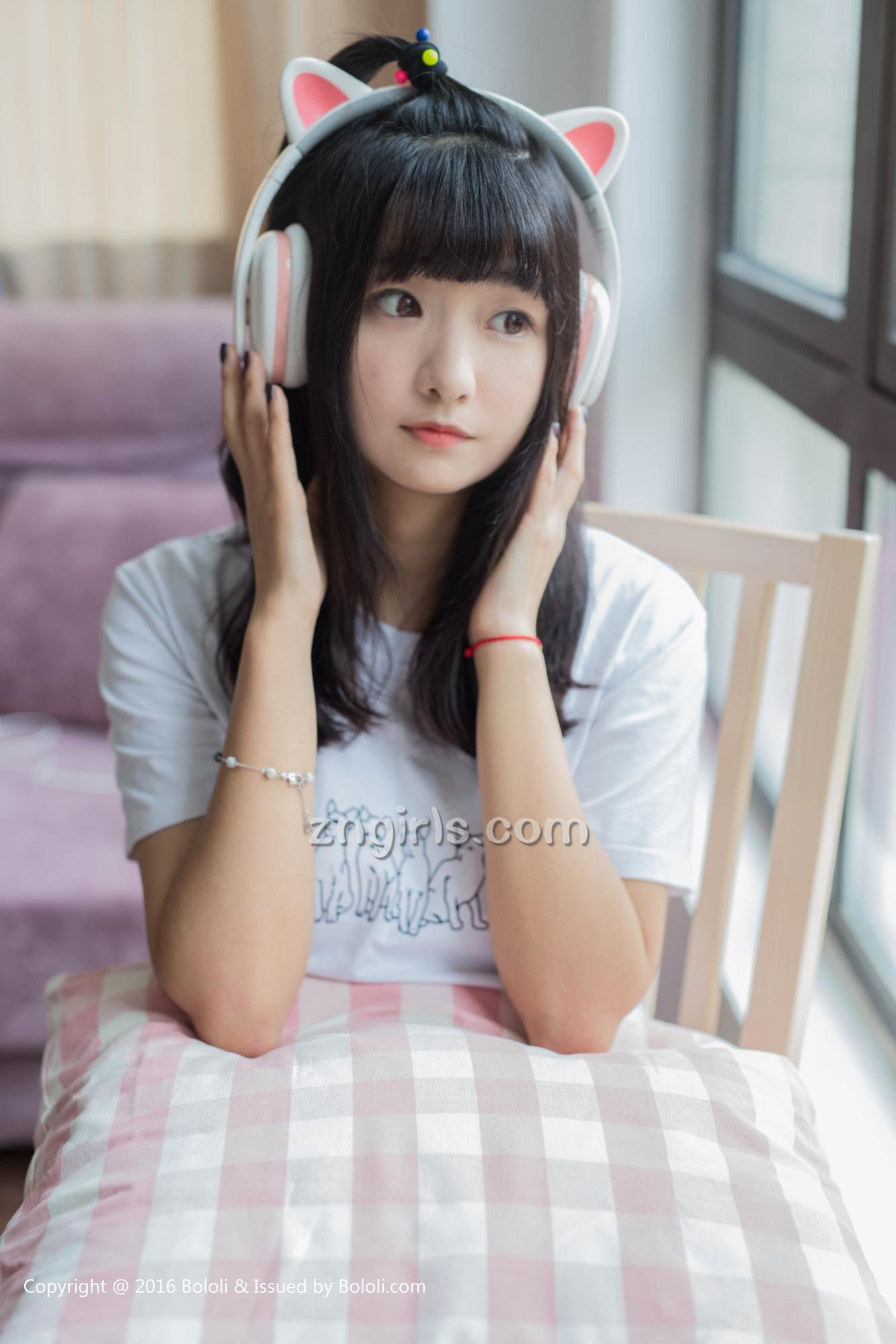 周闻 [Kimoe激萌文化]高清写真图KIM.006 球球喵耳机