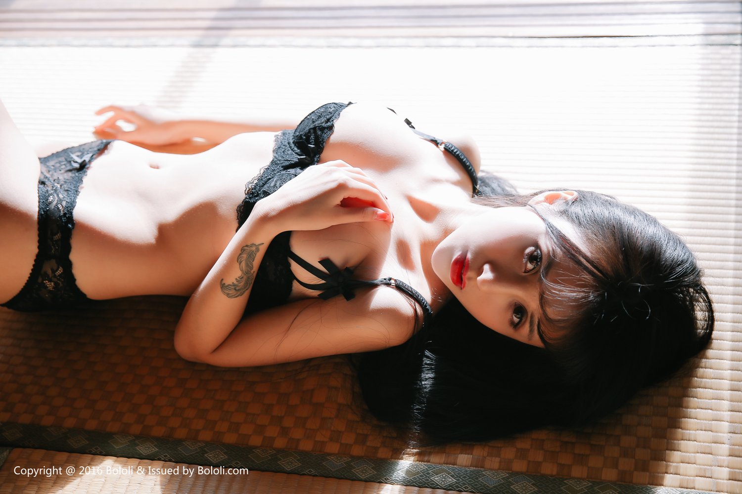 夏美酱- [BoLoli波萝社新刊]高清写真图 BOL.37 人妻的诱惑