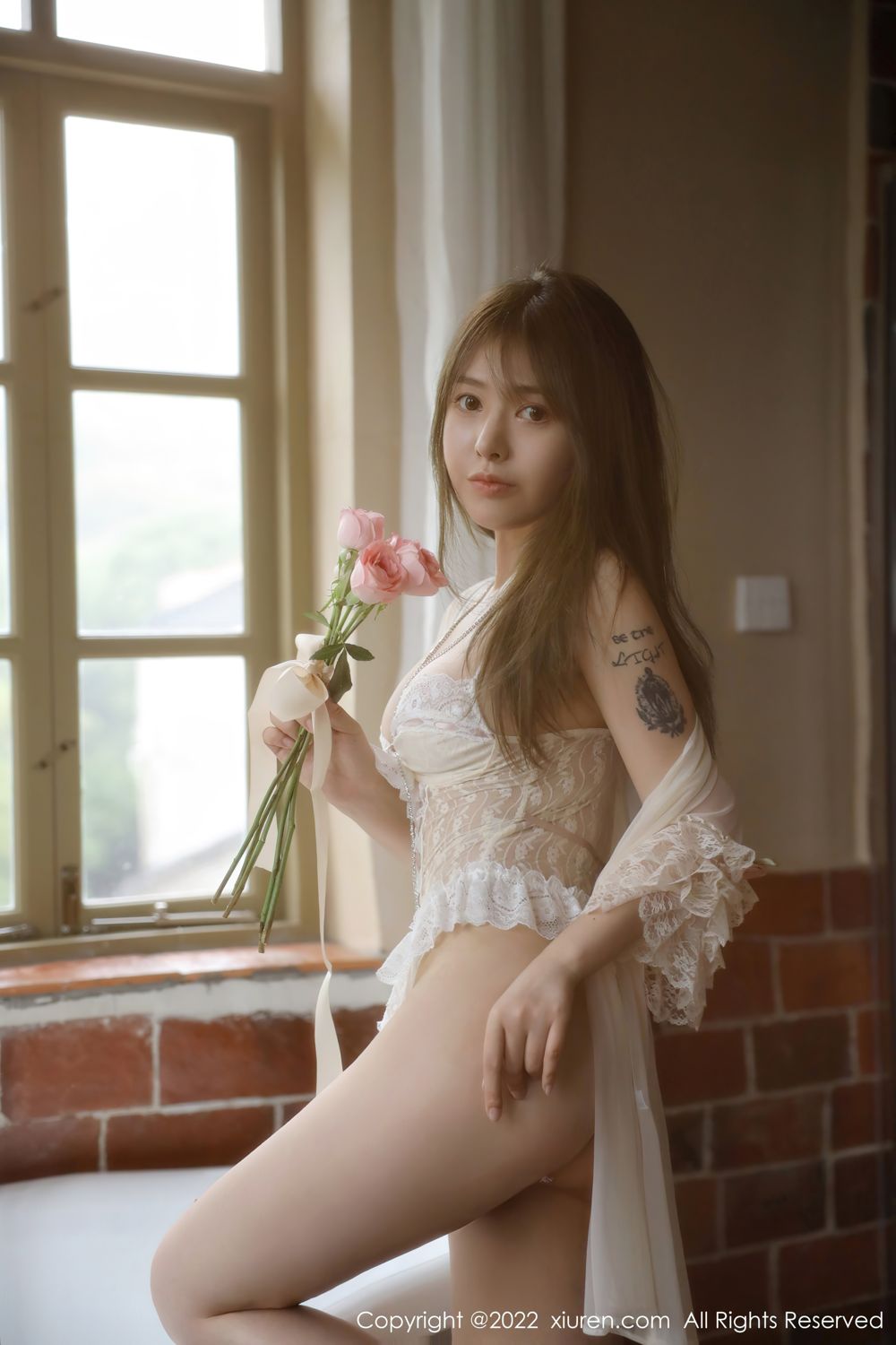 [XiuRen]高清写真图 2022.06.22 No.5175 Evelyn艾莉