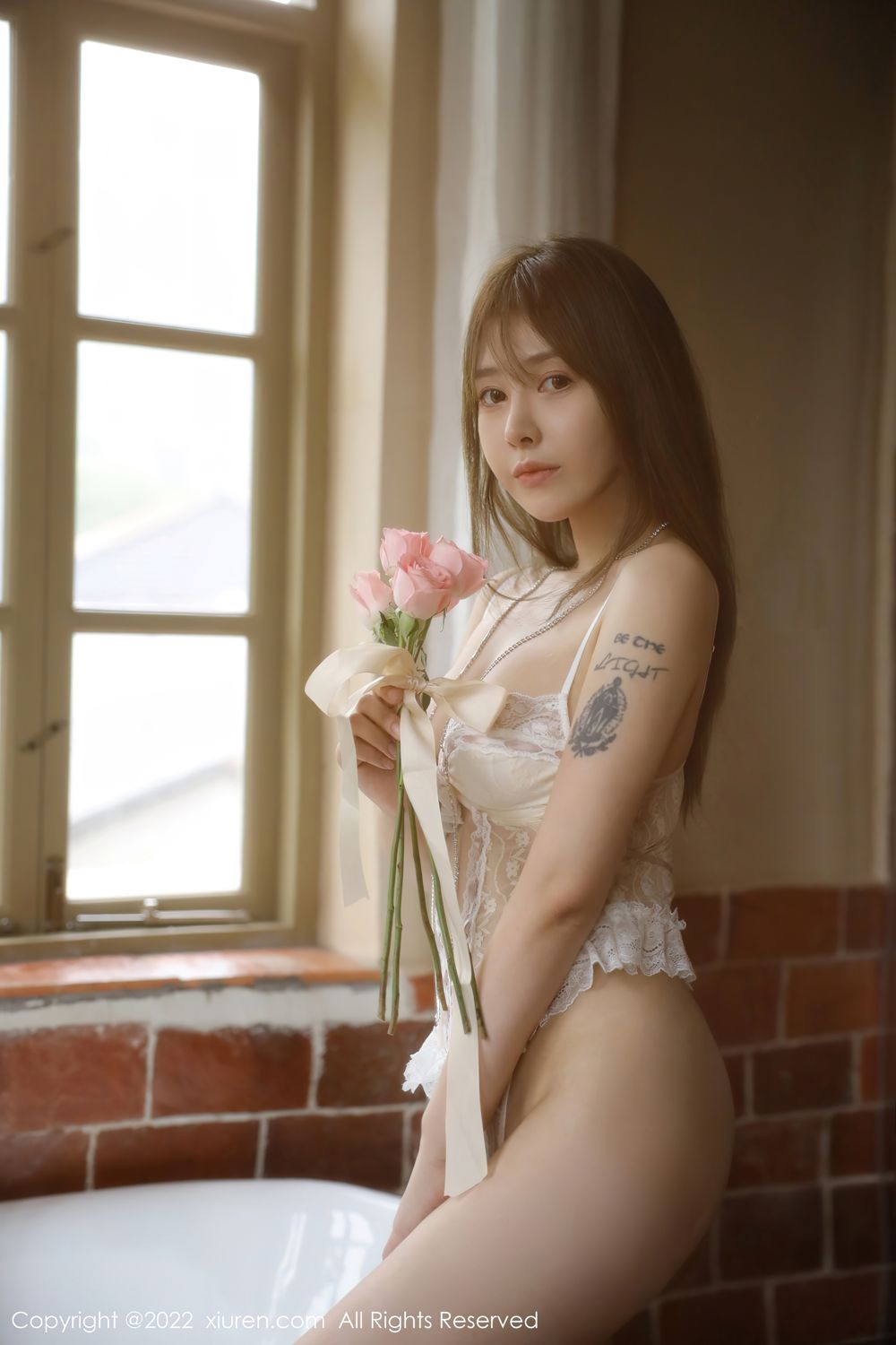 [XiuRen]高清写真图 2022.06.22 No.5175 Evelyn艾莉