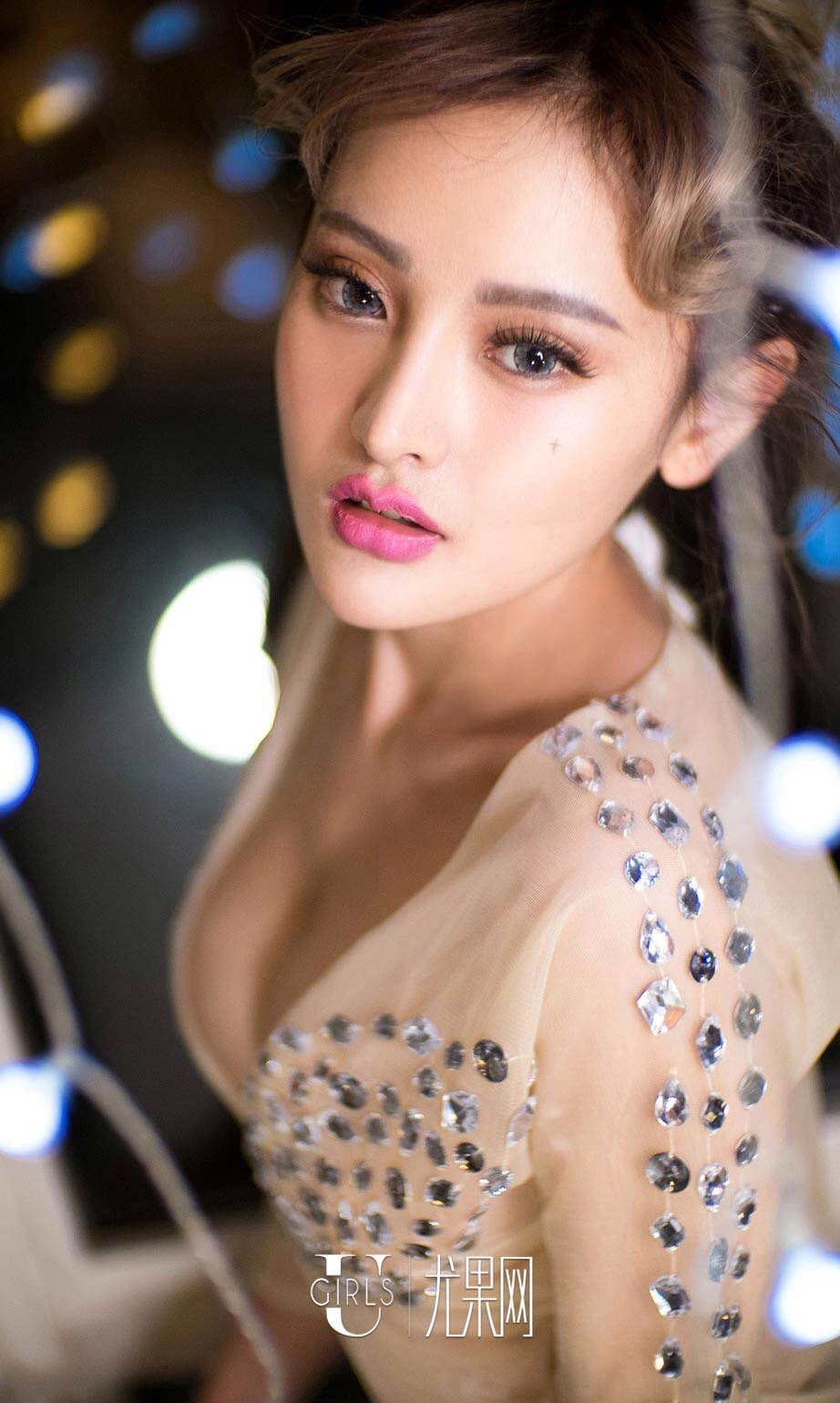 SiByl李思宁 [爱尤物]高清写真图VOL.356 夜会美女兔