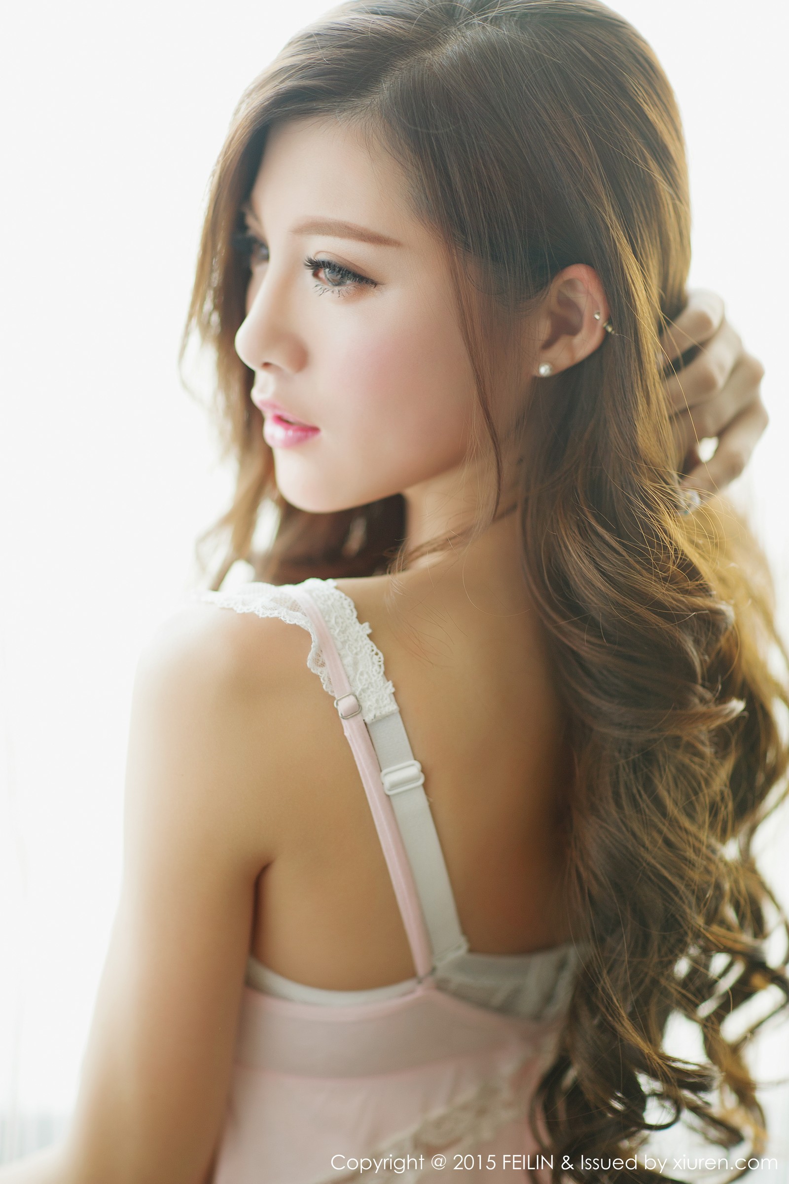 奶茶Emily [FEILIN嗲囡囡]高清写真图2015.07.27 VOL.001