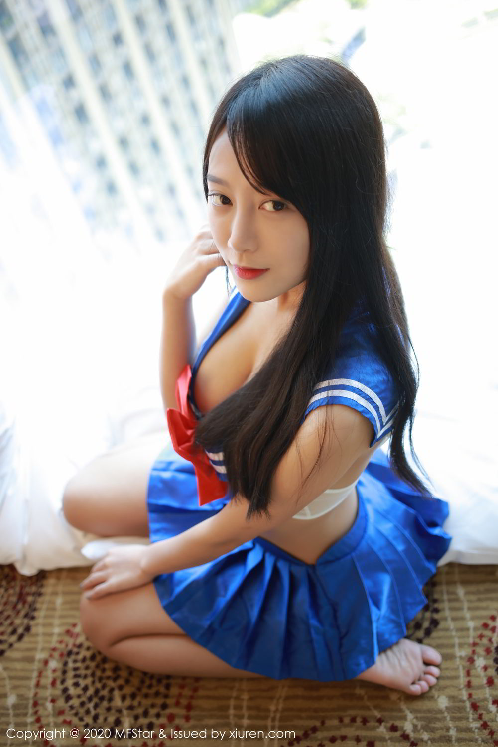 [MFStar]高清写真图 2020.03.11 VOL.285 何嘉颖
