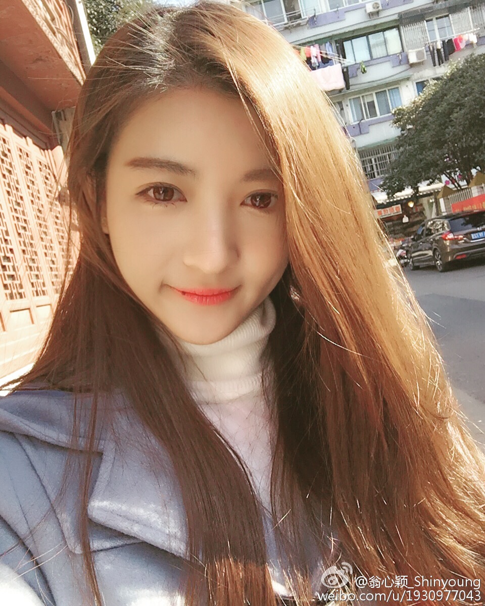 翁心颖Shinyoung 传媒校花灵气私房照诱惑写真图
