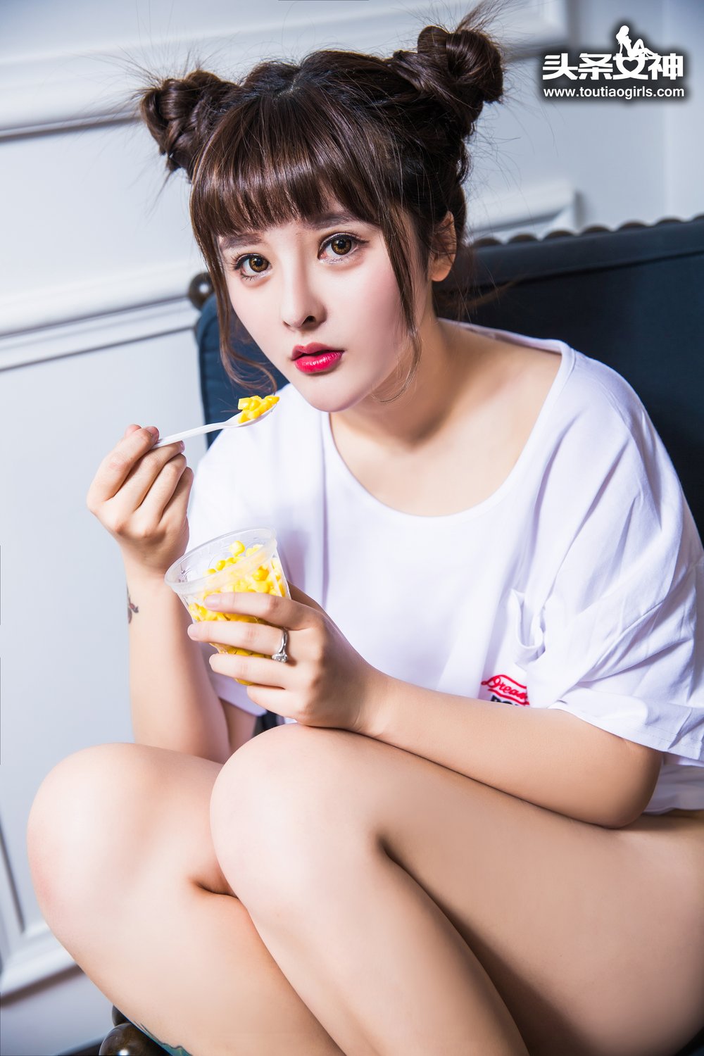 杨漫妮- [TouTiao头条女神] 2017-01-16 阿拉蕾放映