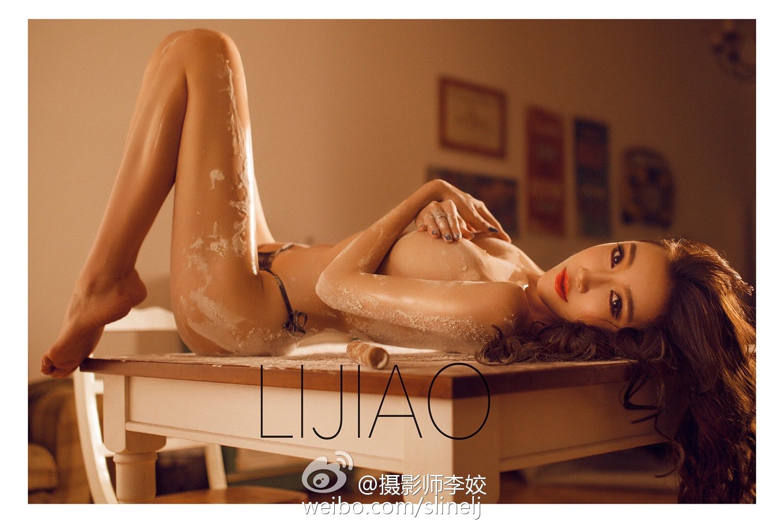 何亚萌SAVILA 家居妩媚绝美写真图