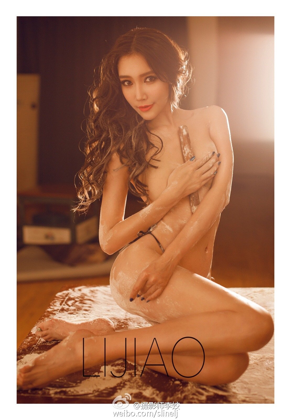 何亚萌SAVILA 家居妩媚绝美写真图
