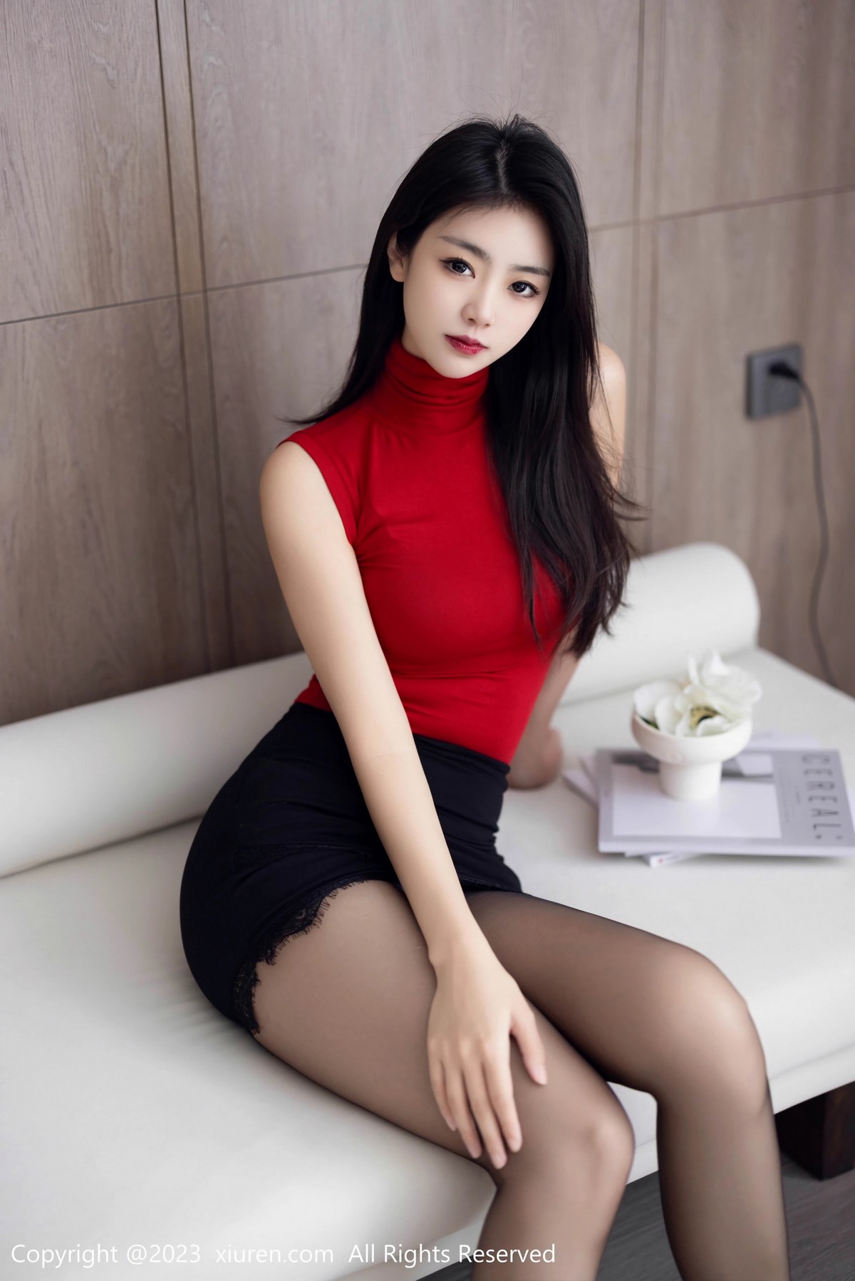 [XiuRen]高清写真图 2023.06.08 No.6883 可乐Vicky 黑丝美腿