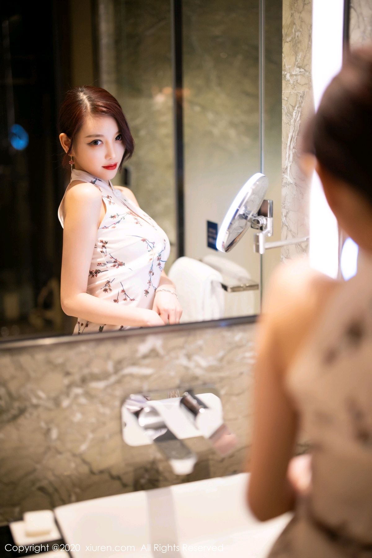 [XIUREN]高清写真图 2020.08.25 VOL.2487 杨晨晨sugar