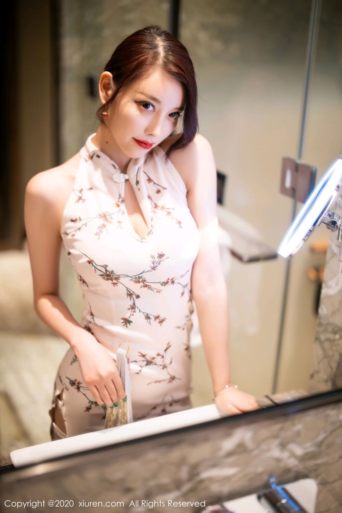 [XIUREN]高清写真图 2020.08.25 VOL.2487 杨晨晨sugar