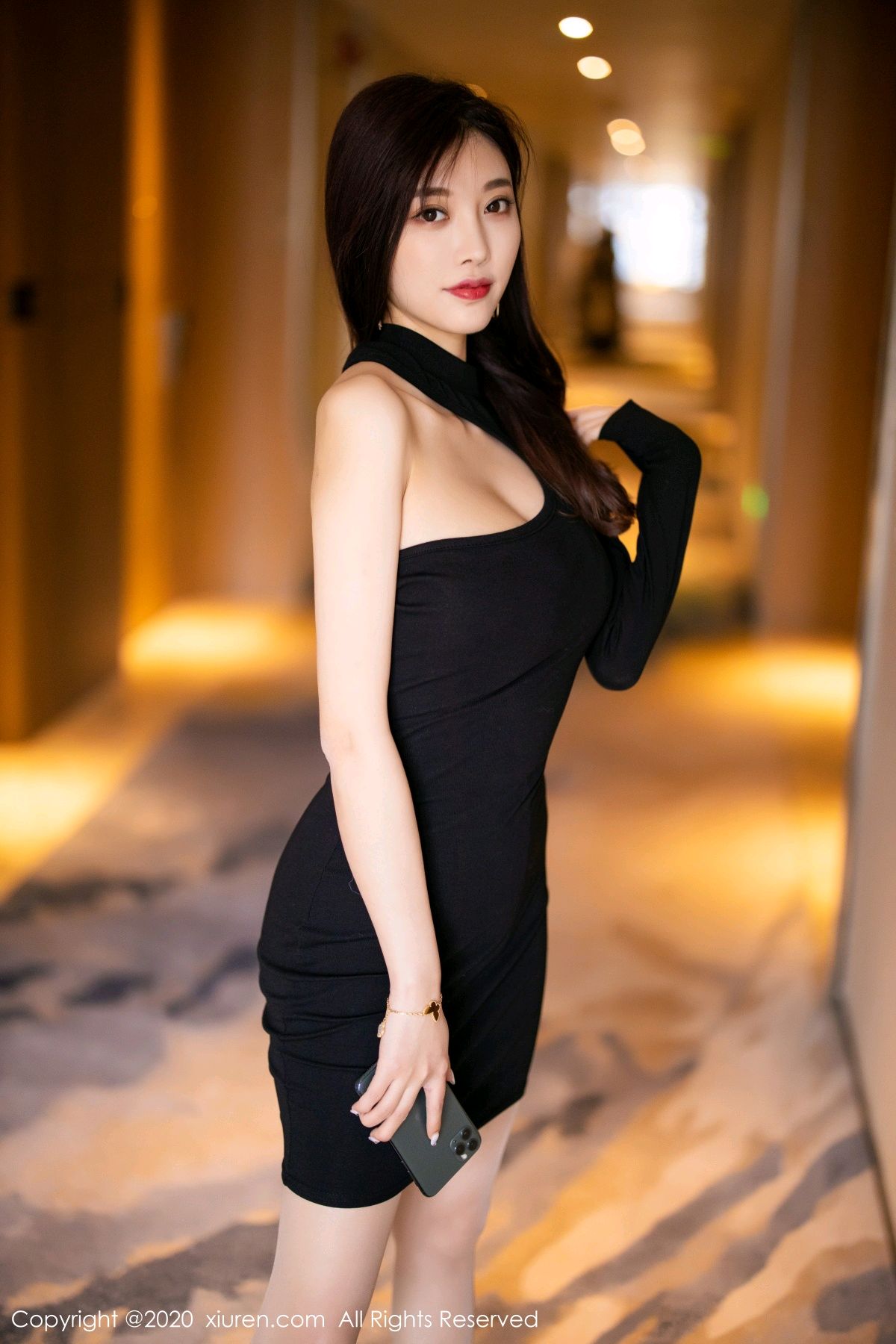 [XiuRen]高清写真图 2020.11.03 No.2733 杨晨晨sugar