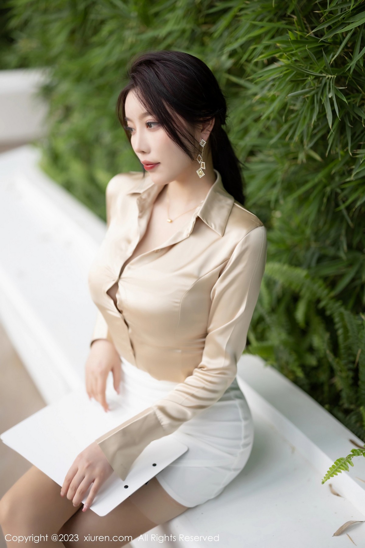 [XiuRen]高清写真图 2023.04.23 No.6620 杨晨晨Yome 美臀短裙
