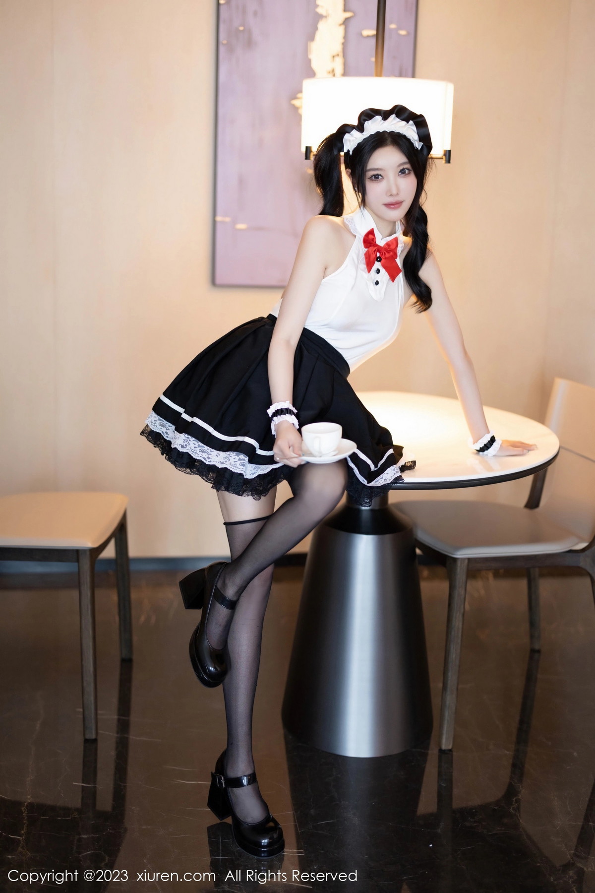 [XiuRen]高清写真图 2023.10.31 No.7590 杨晨晨Yome 黑丝美臀