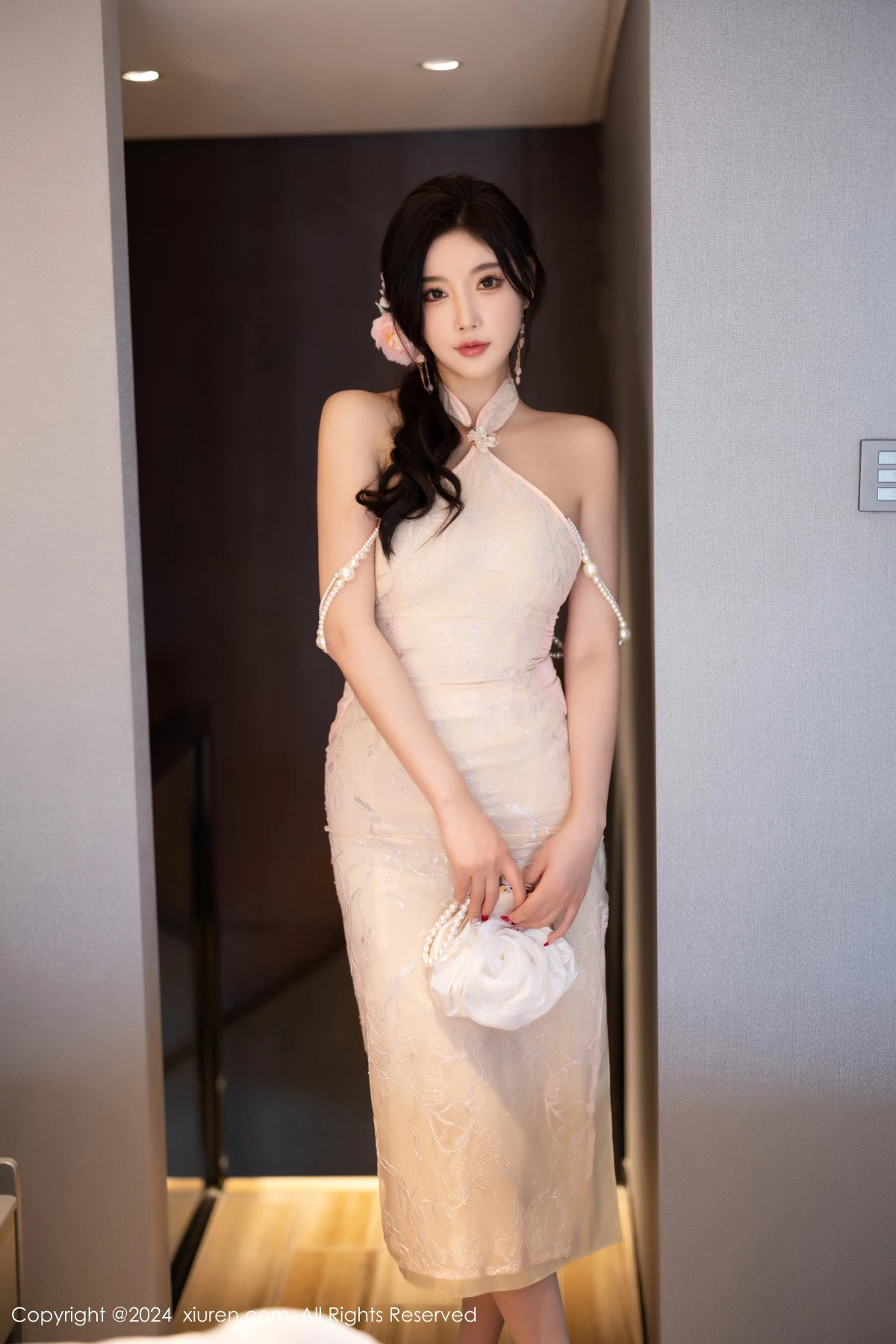 [XiuRen]高清写真图 2024.03.05 No.8182 杨晨晨Yome 丝袜美腿
