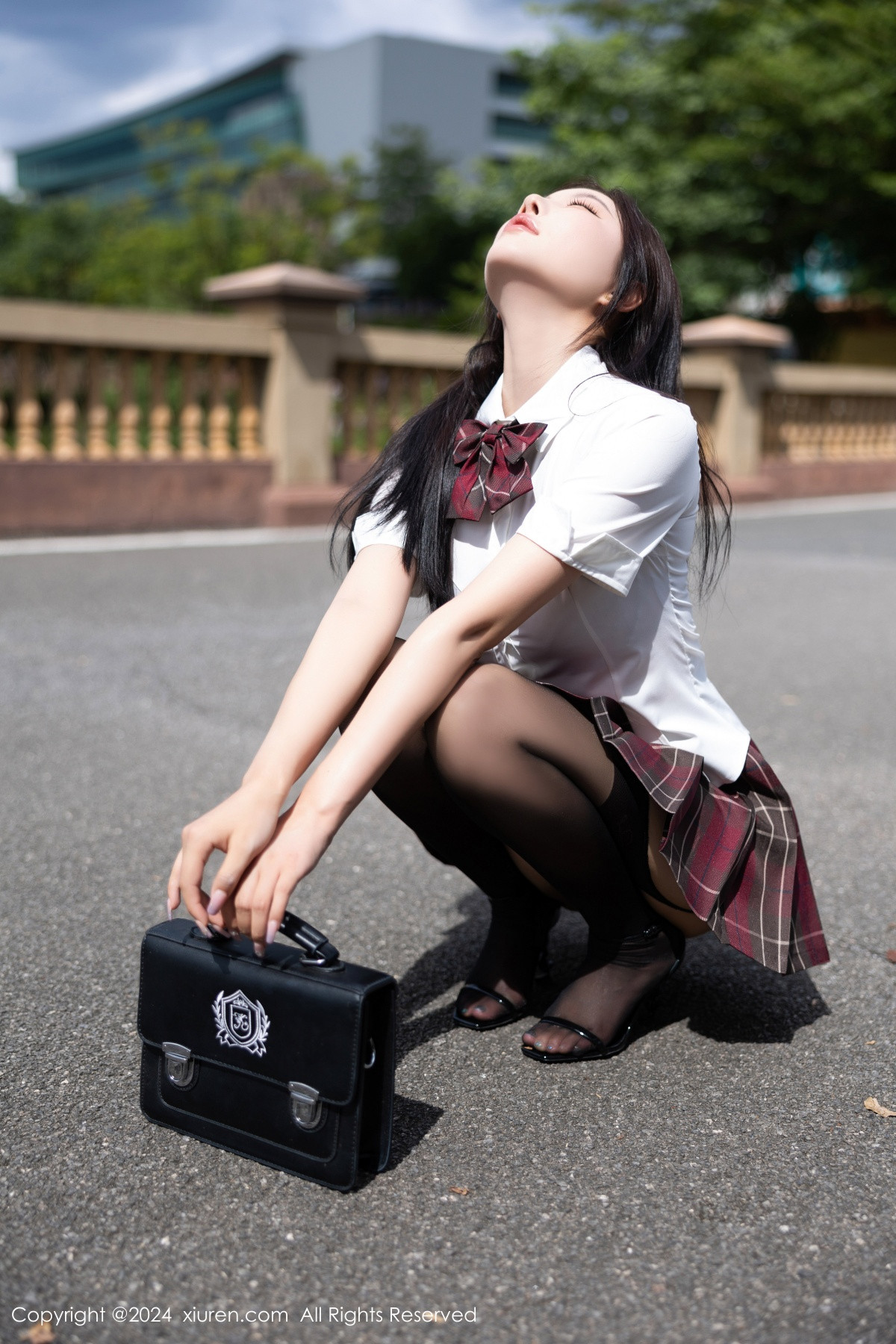 [XiuRen]高清写真图 2024.08.23 No.9064 杨晨晨Yome 黑丝美腿