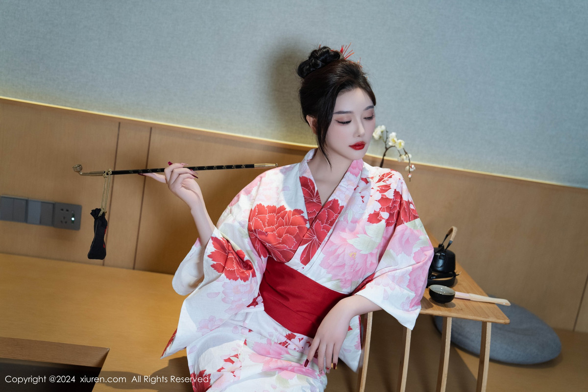 [XiuRen]高清写真图 2024.09.25 No.9208 杨晨晨Yome 美腿性感