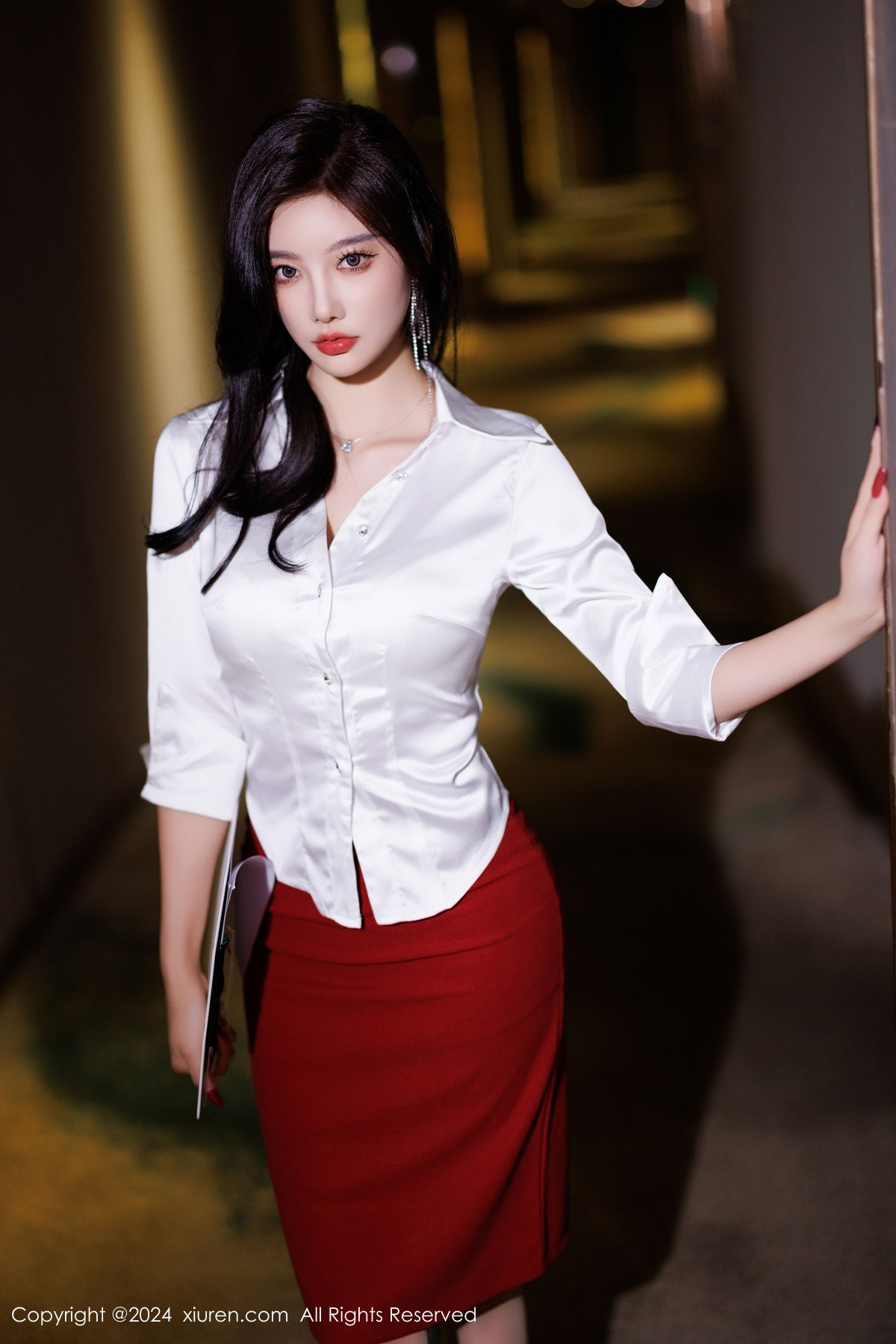 [XiuRen]高清写真图 2024.12.06 No.9565 杨晨晨Yome OL美腿