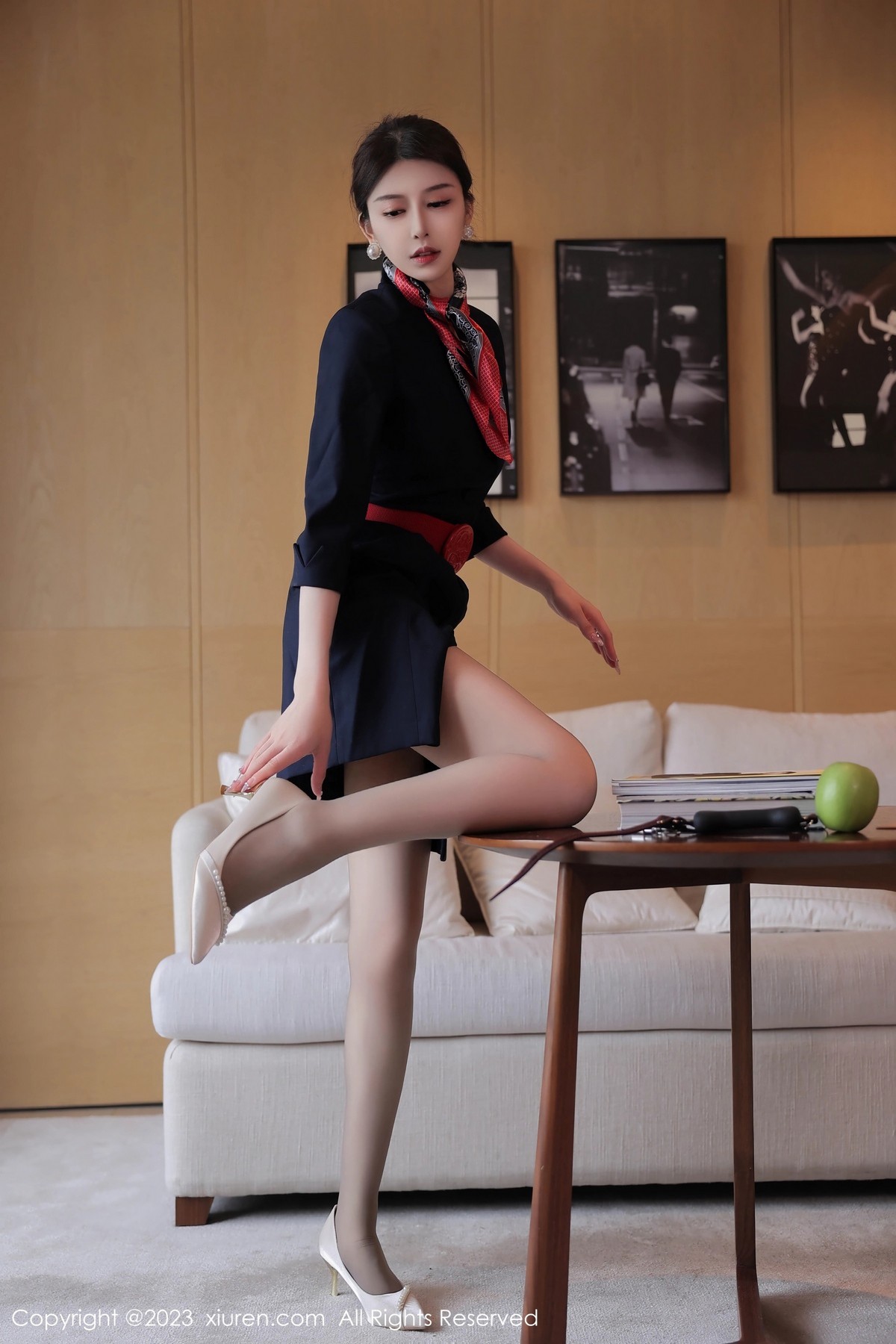 [XiuRen]高清写真图 2023.06.25 No.6966 玉兔miki 黑丝美腿