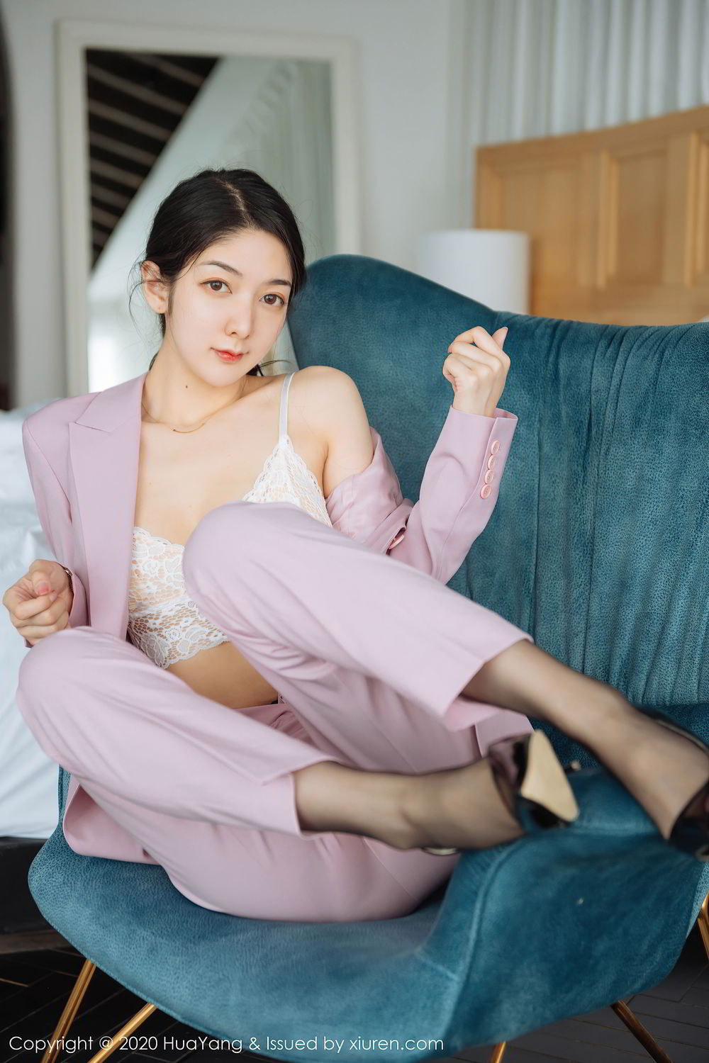 [HuaYang]高清写真图 2020.07.15 VOL.255 Angela小热巴