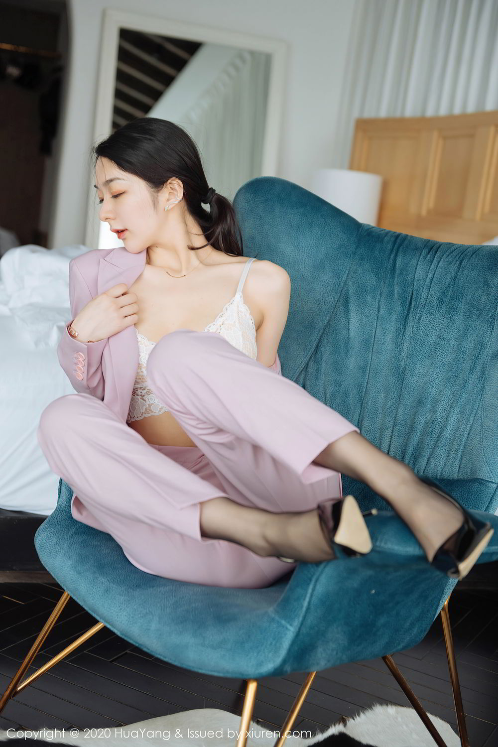 [HuaYang]高清写真图 2020.07.15 VOL.255 Angela小热巴