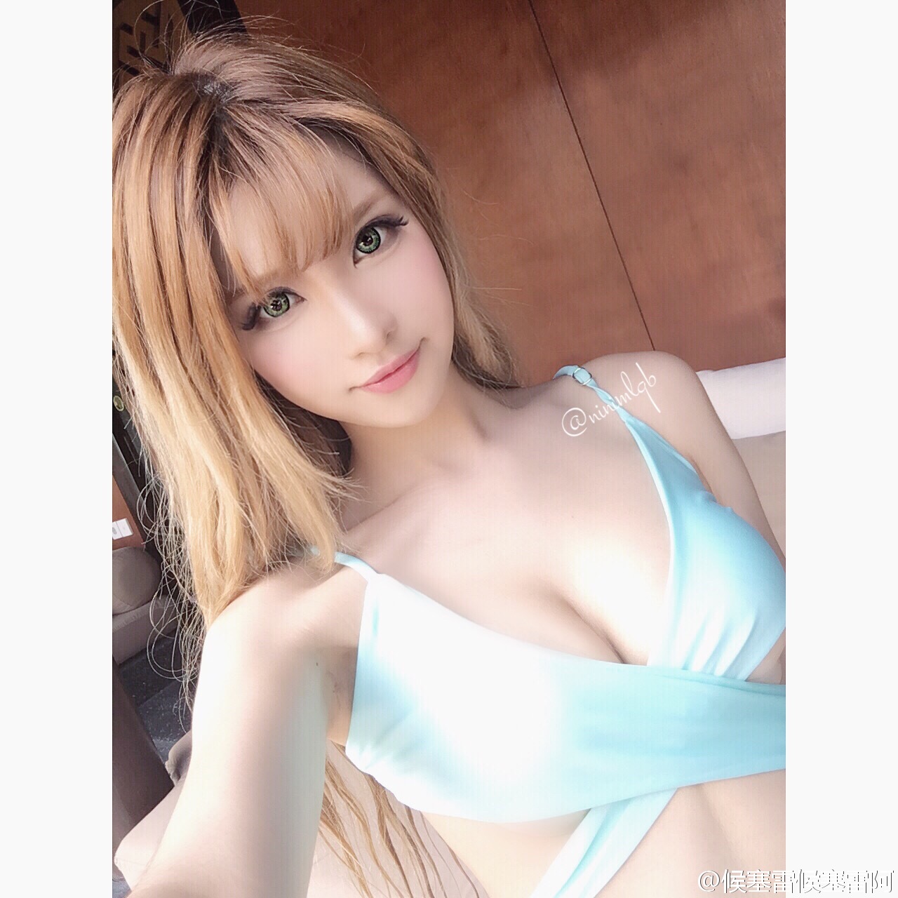 丁旎 身材比例超完美的娃娃脸车模