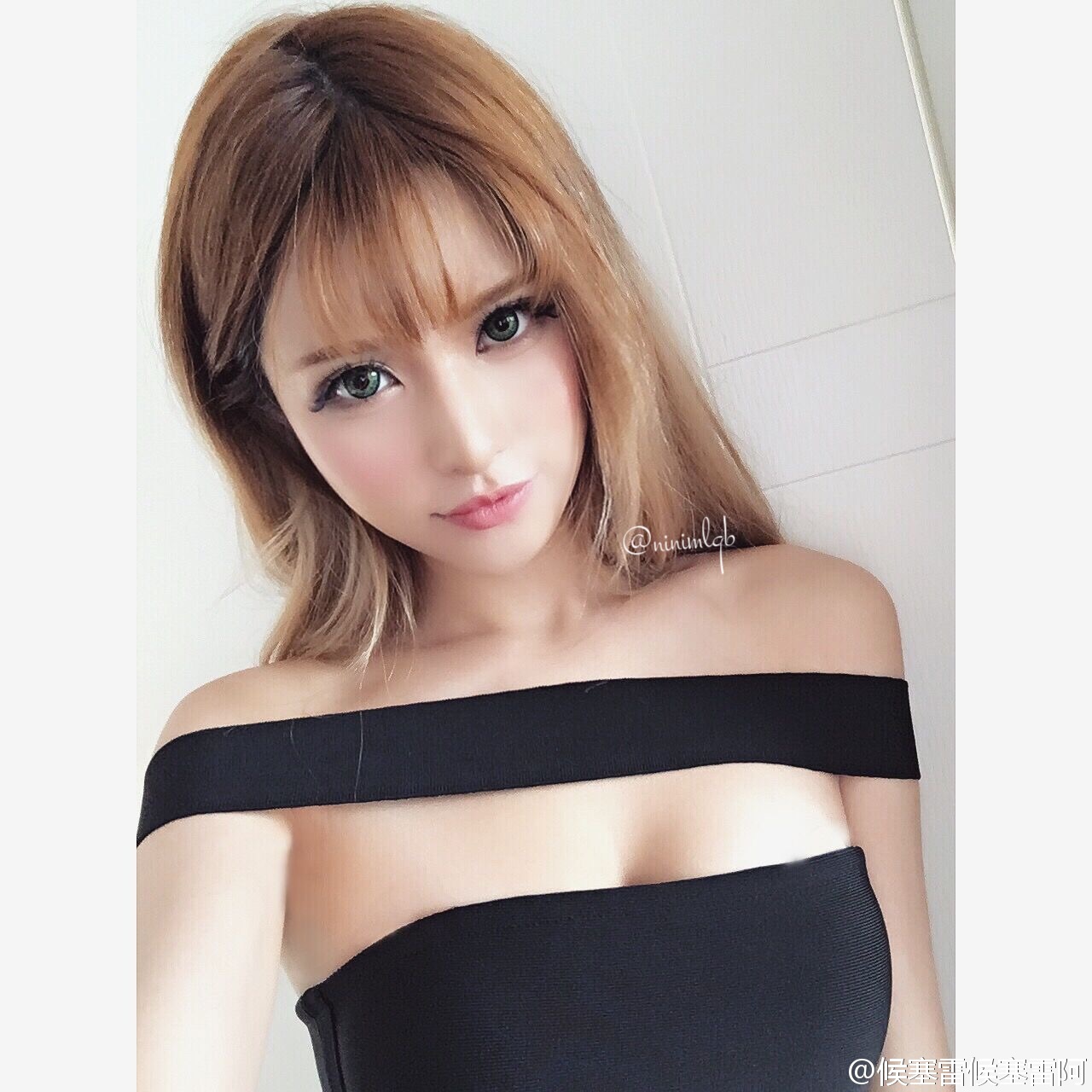 丁旎 身材比例超完美的娃娃脸车模