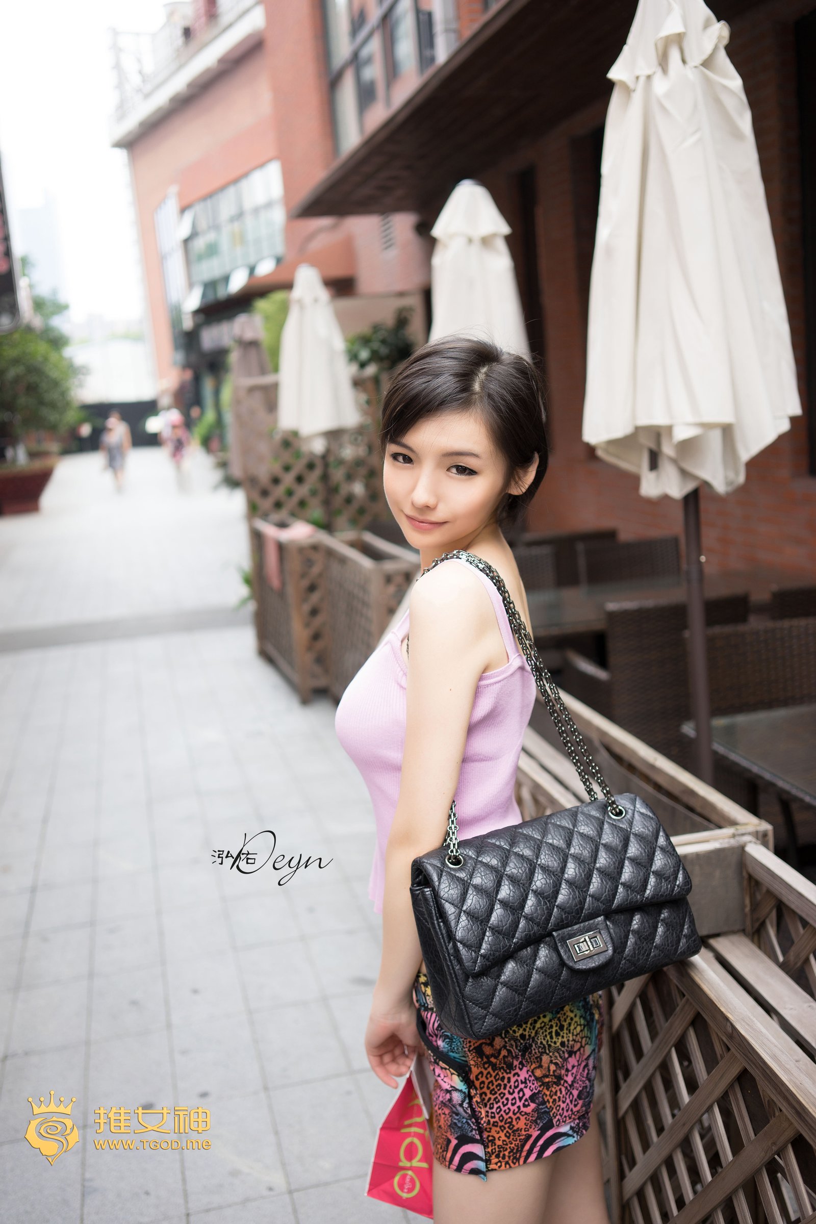 Rosa小猫咪 [TGOD推女神]高清写真图欲望！野性的呼唤 ~