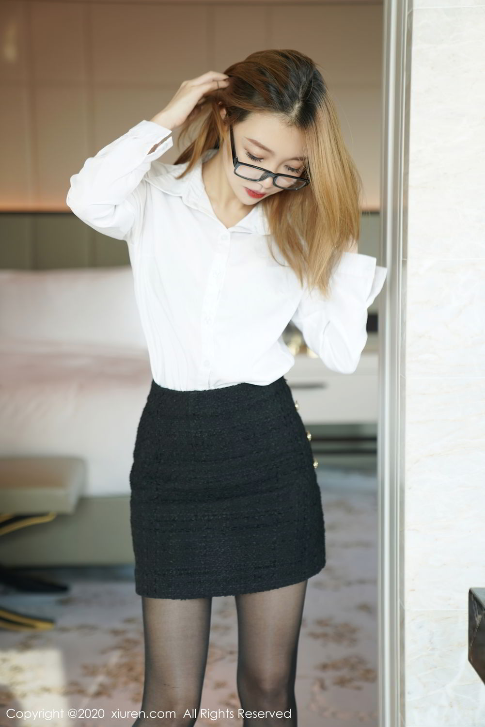 [XiuRen]高清写真图 2020.10.26 No.2695 冯木木LRIS