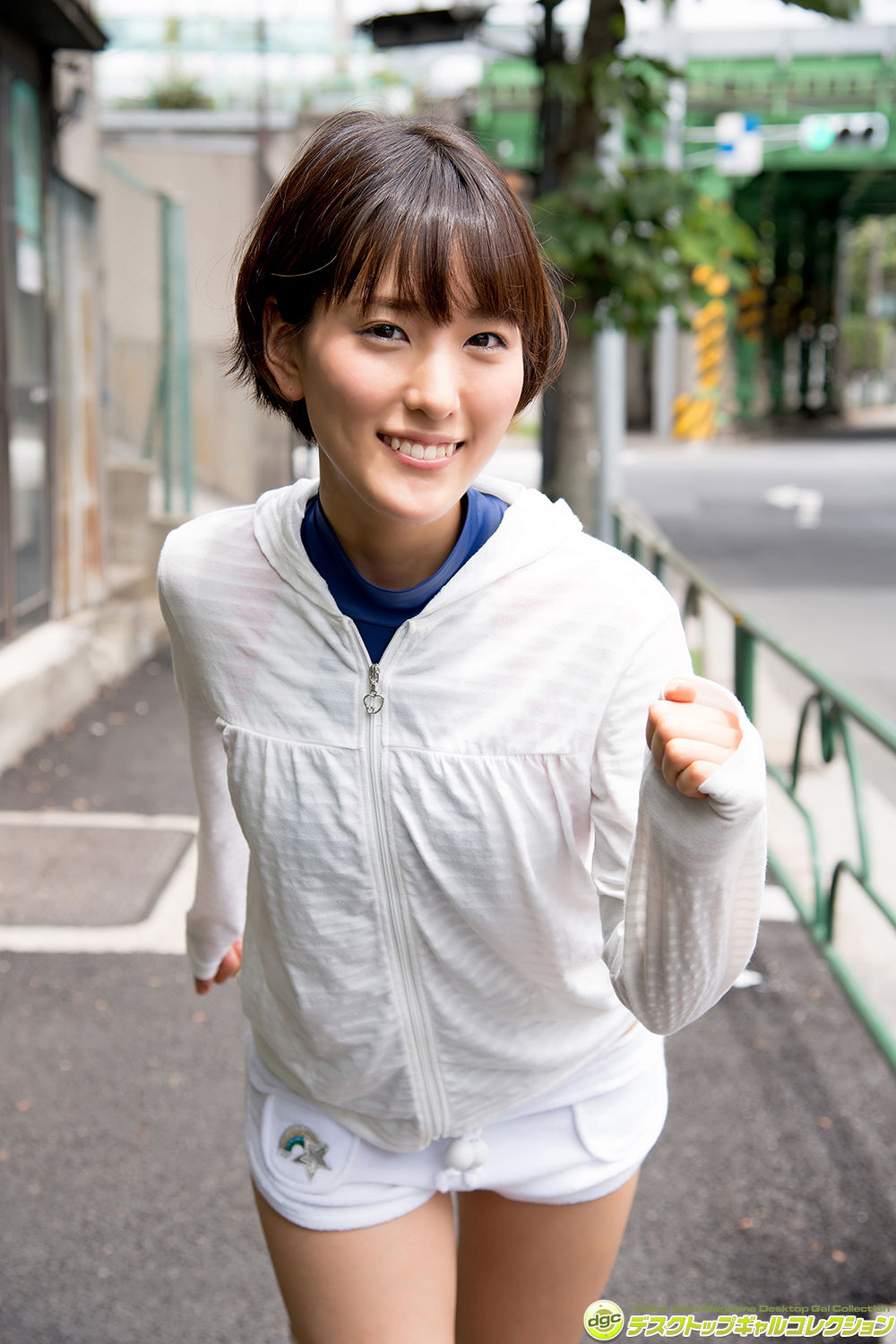 朝比奈祐未《自慢のエロボディにカメラがイン・アウト！》 [DGC]高清写真图 写真集