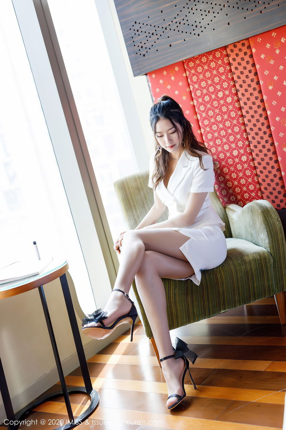 [IMISS]高清写真图 2020.10.19 VOL.512 方子萱