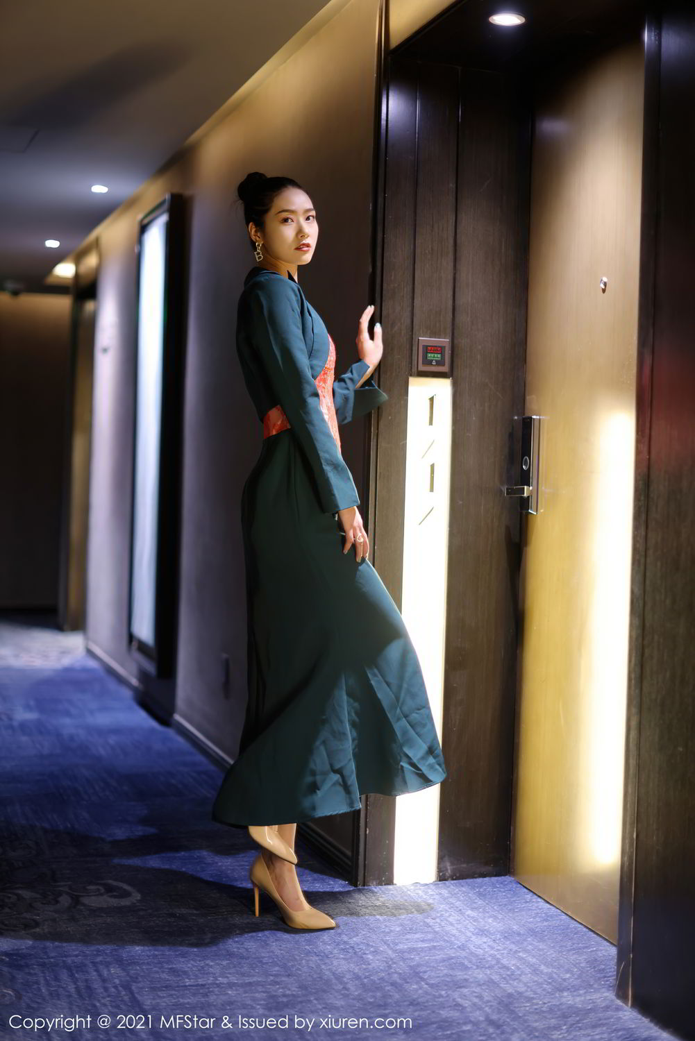 [MFStar]高清写真图 2021.06.02 VOL.500 方子萱
