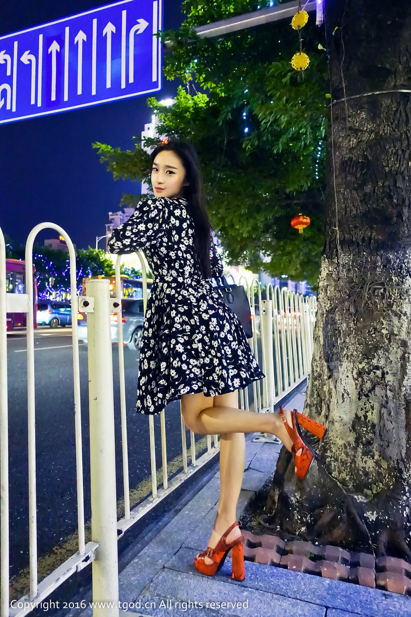 绮梦Cherish [TGOD推女神]高清写真图浴室湿身迷人眼