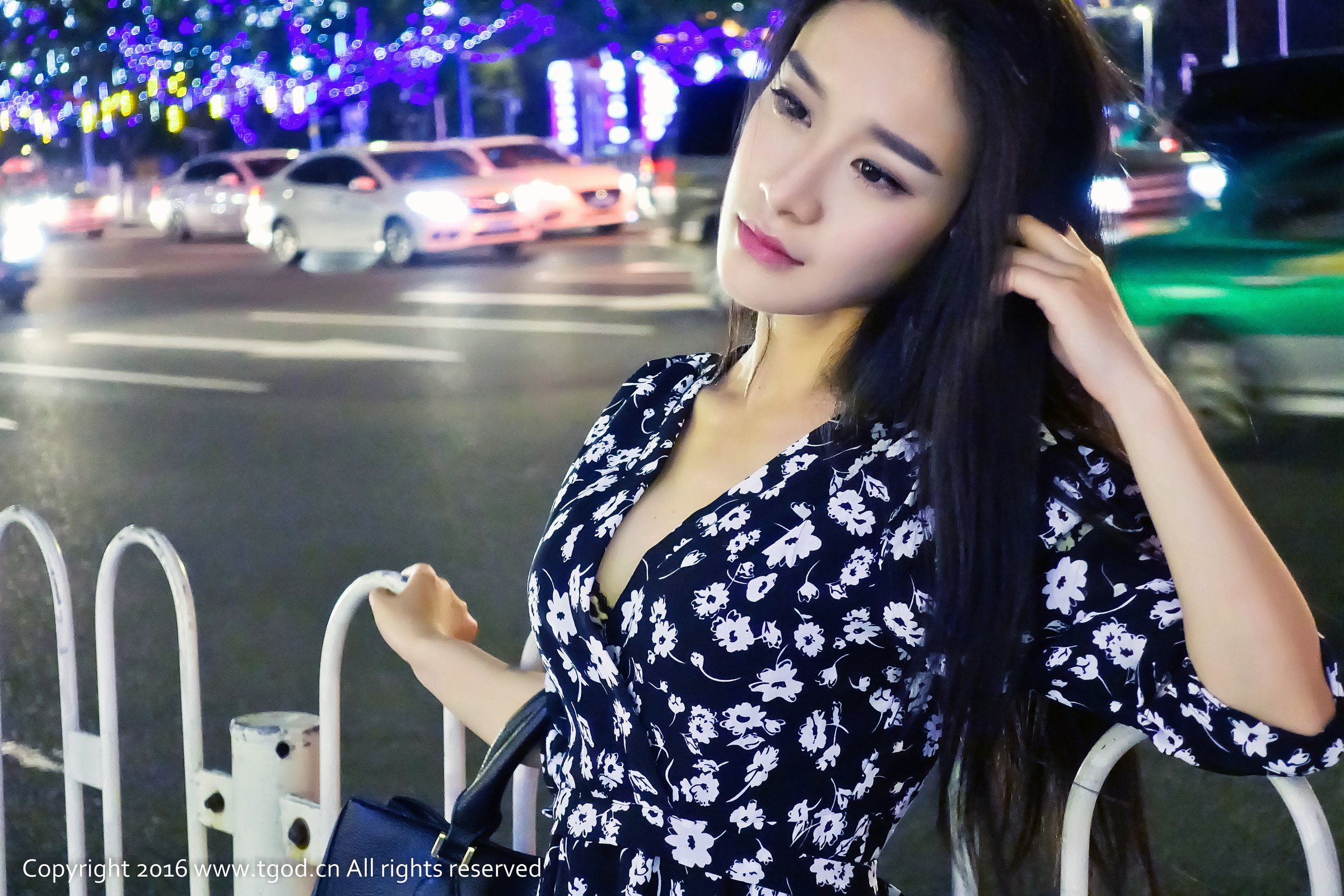 绮梦Cherish [TGOD推女神]高清写真图浴室湿身迷人眼