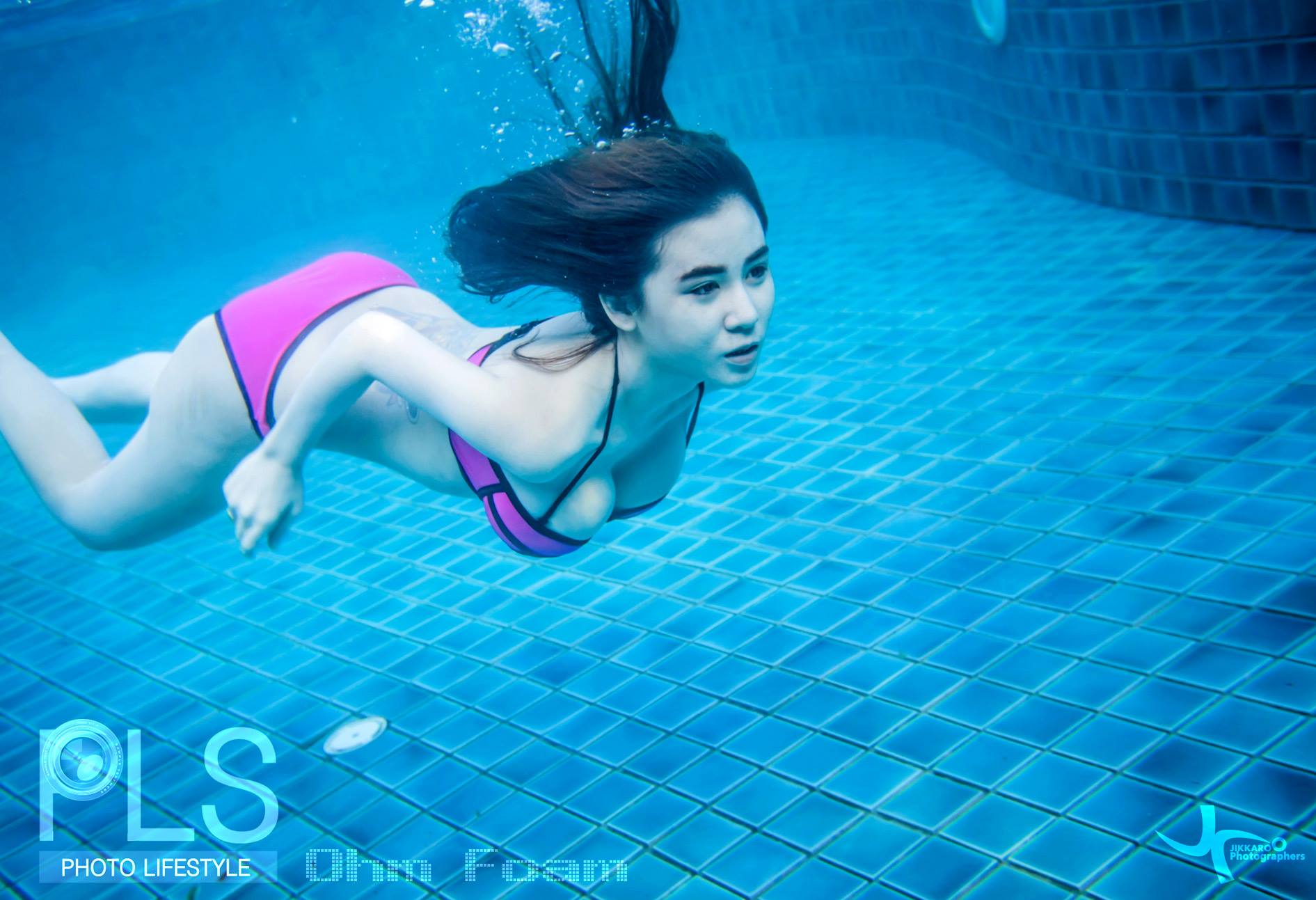 魏朱达(Wichooda Cheuychom) 泰国美女爆乳私房写真图