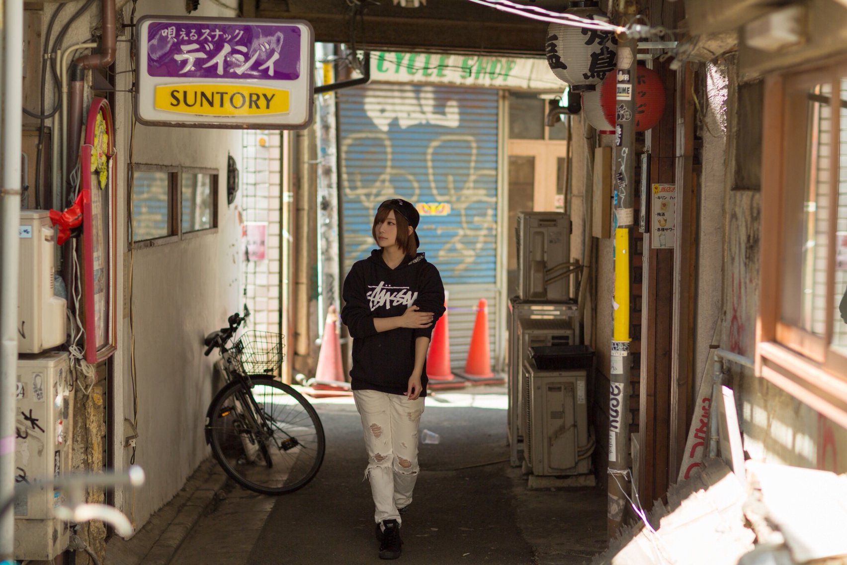 神坂琉菜 外拍养眼写真图