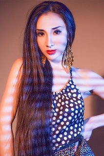 阿依努尔瓦娅
