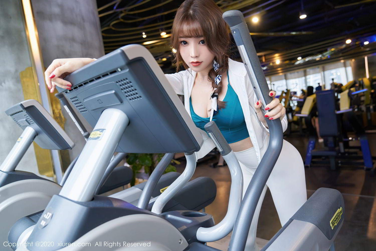 [XiuRen]高清写真图 2020.09.22 No.2589 芝芝Booty