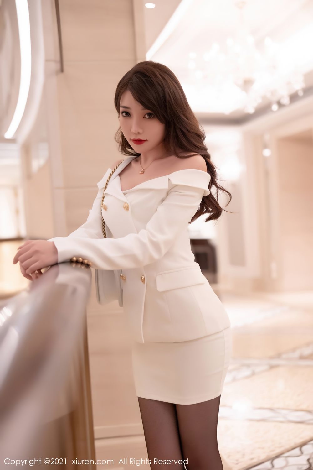 [XiuRen]高清写真图 2021.11.04 No.4169 芝芝Booty